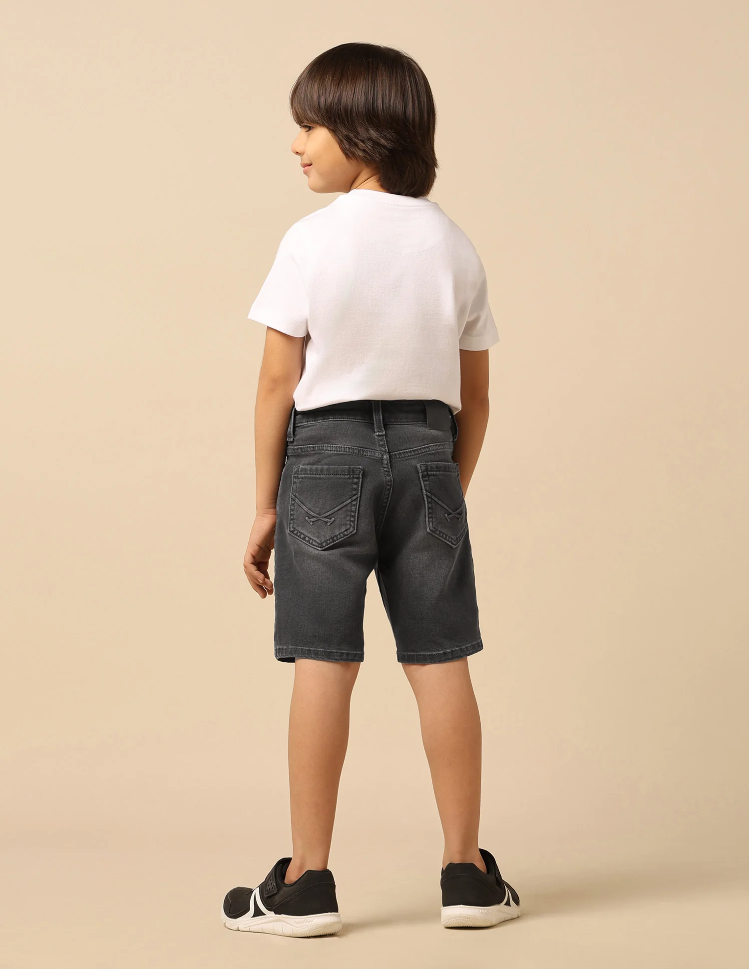 Boys Relaxed Fit Mid Rise Shorts - Image 5