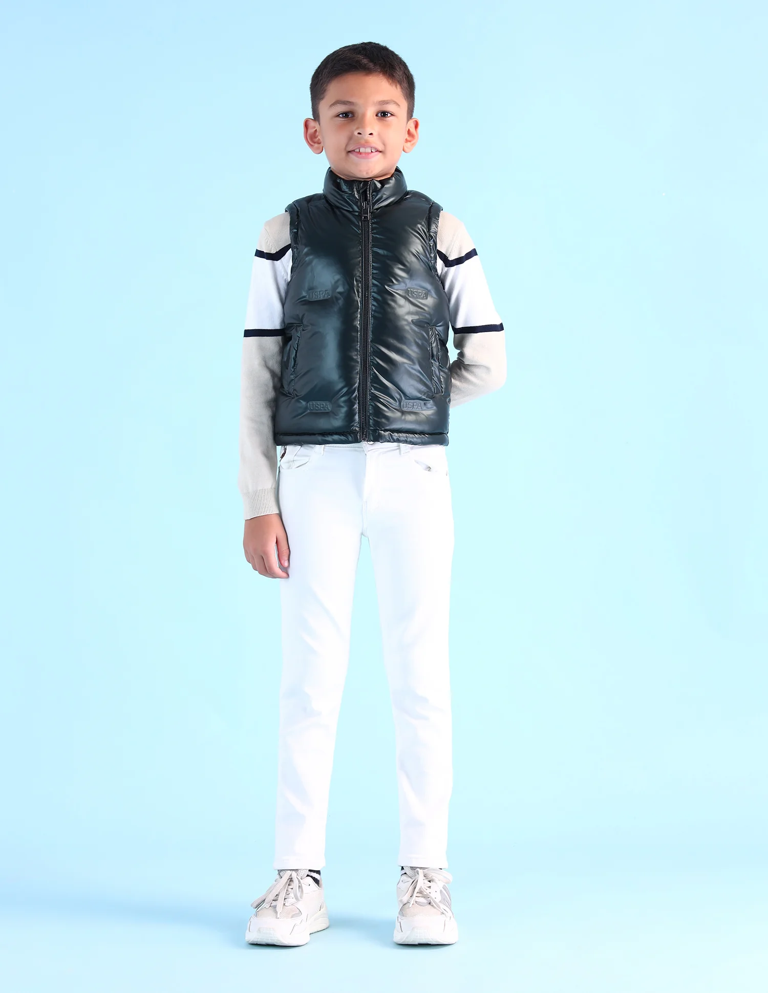 Boys Solid Regular Fit Jacket - Image 3