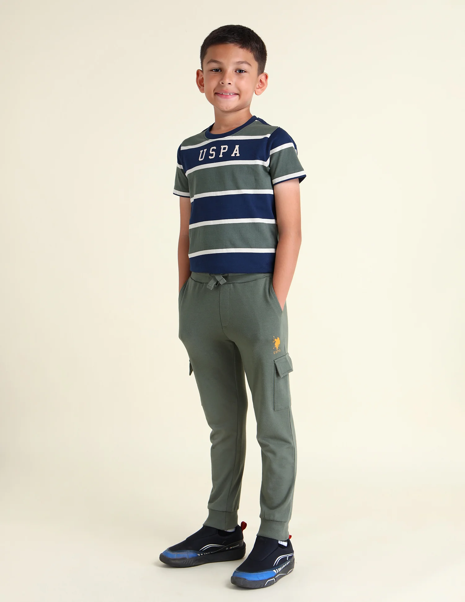 Boys Solid Regular Fit Joggers