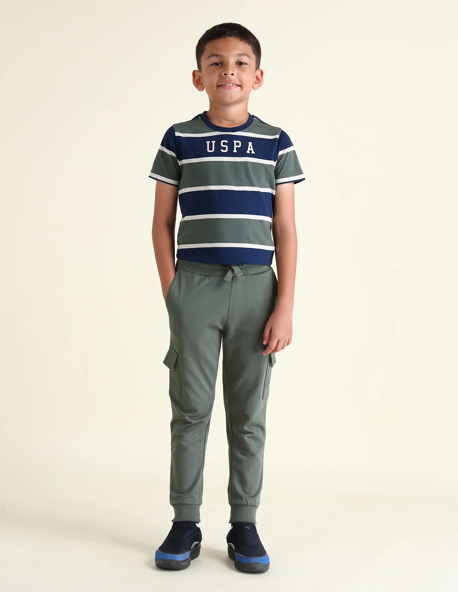 Boys Solid Regular Fit Joggers - Image 3