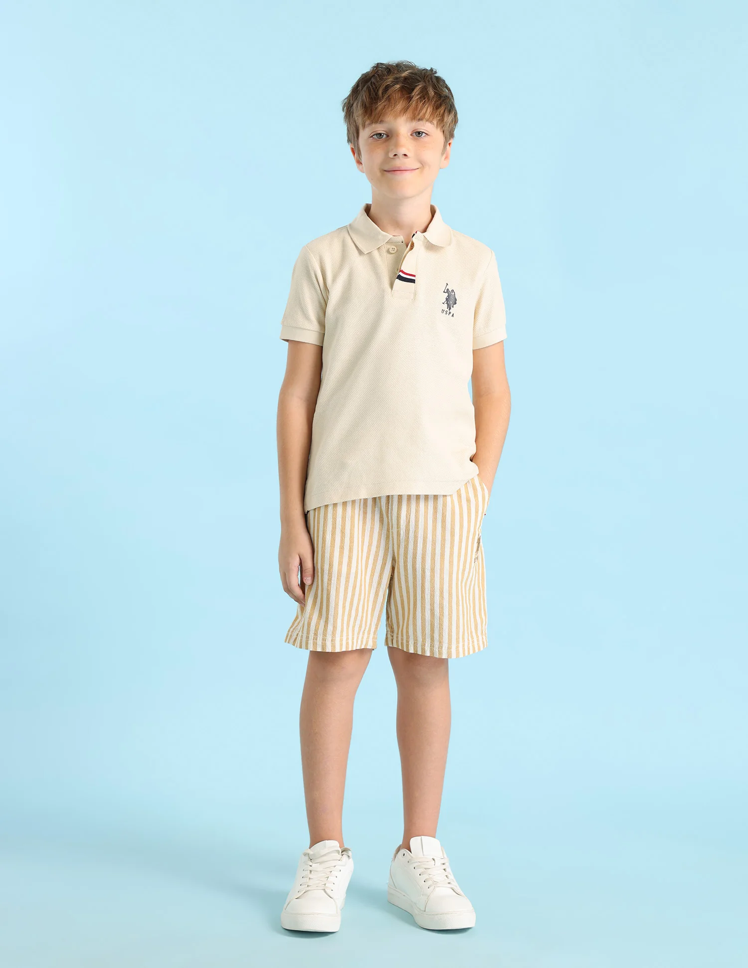 Boys Solid Regular Fit Polo Shirt - Image 4