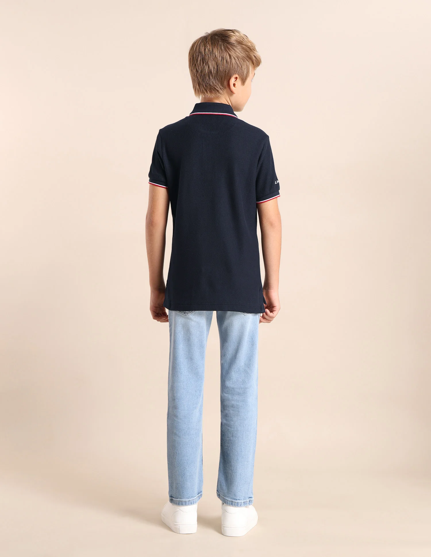 Boys Solid Regular Fit Polo Shirt - Image 4