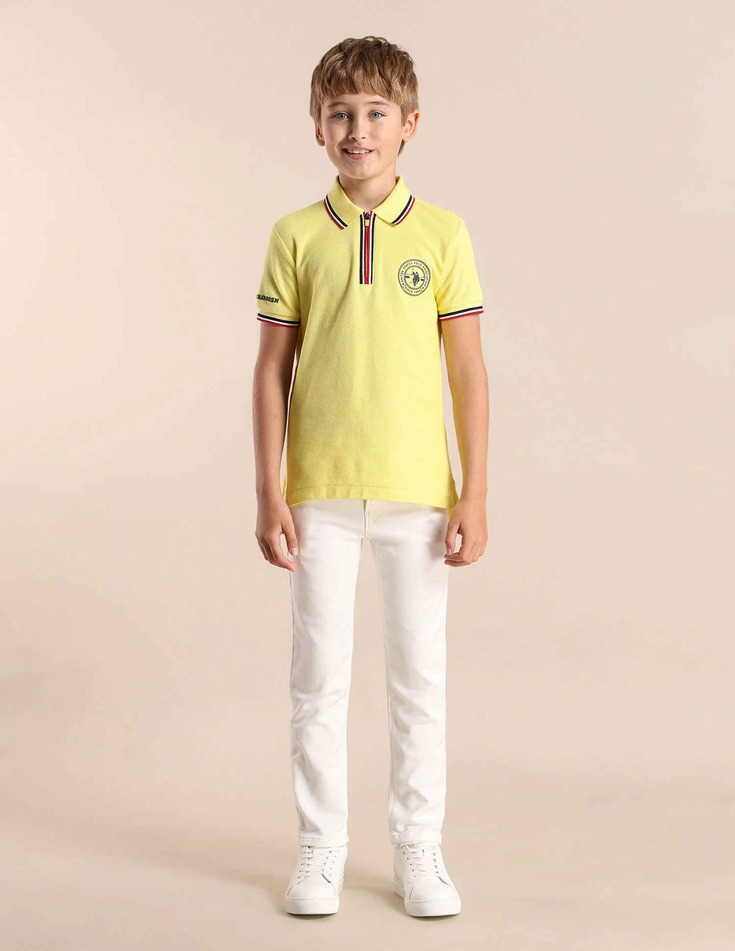 Boys Solid Regular Fit Polo Shirt - Image 3