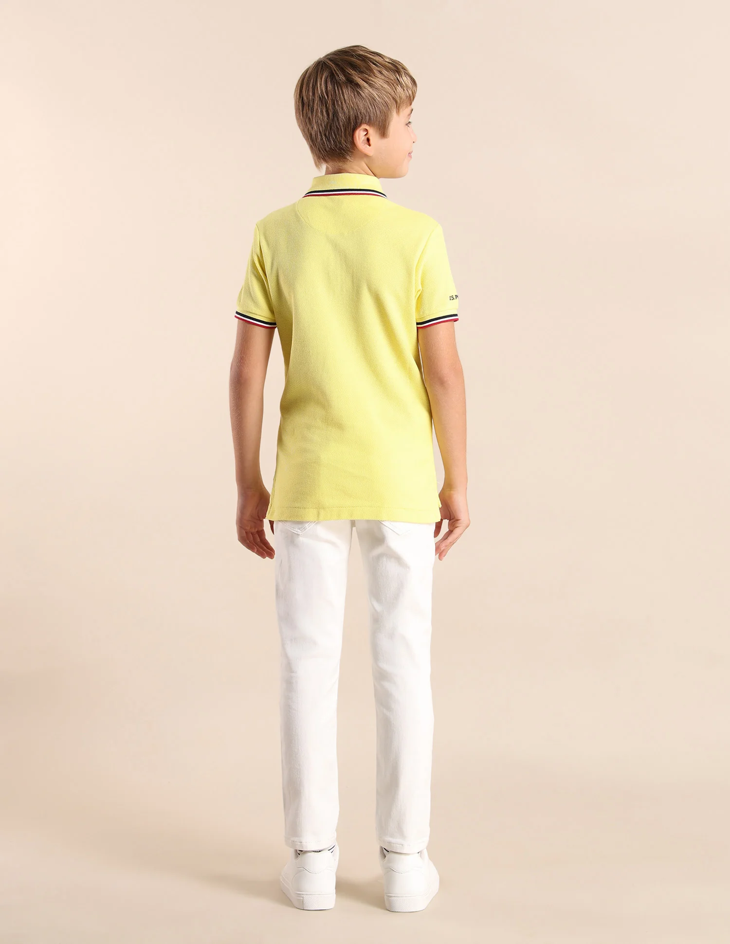 Boys Solid Regular Fit Polo Shirt - Image 4