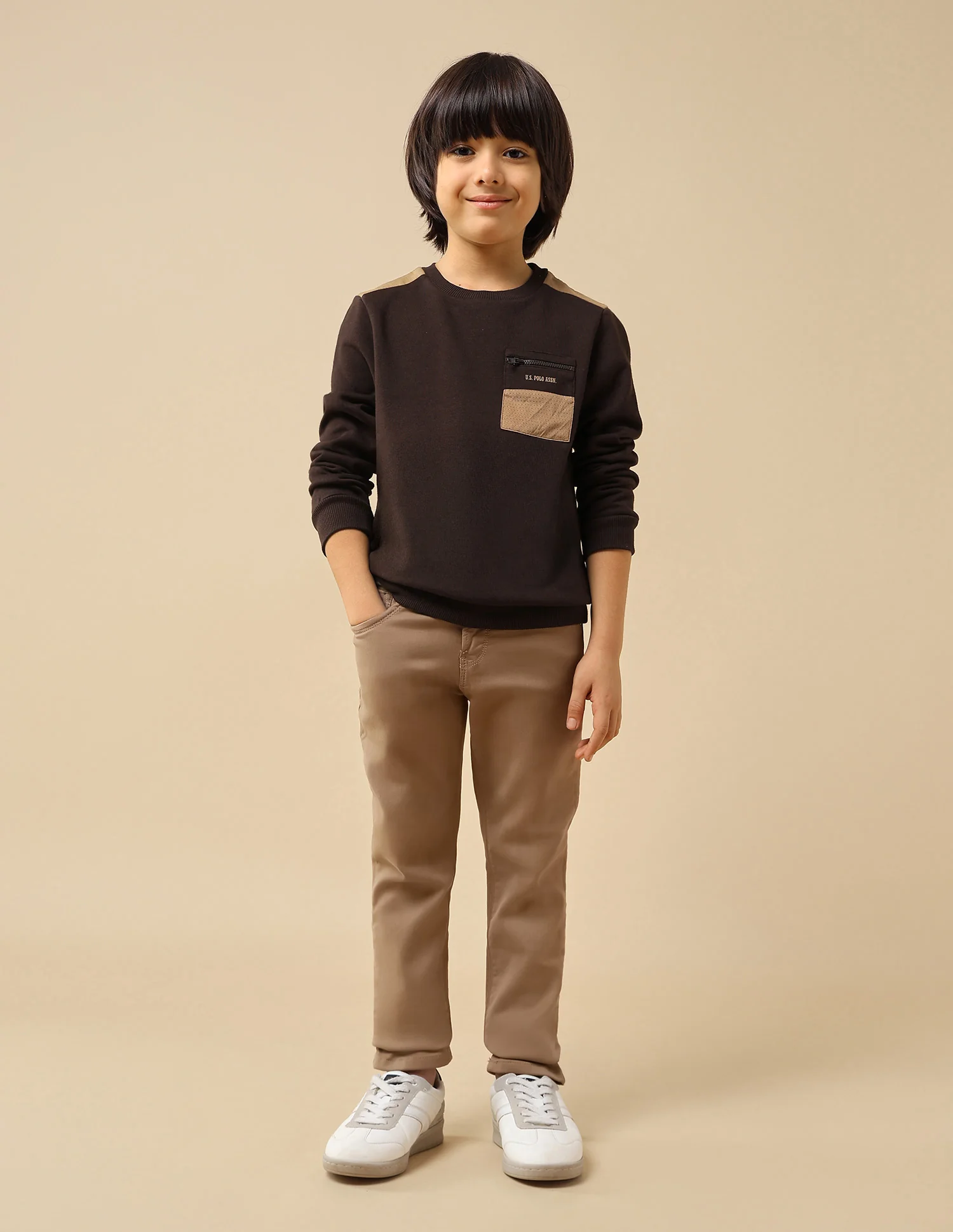Boys Solid Regular Fit Sweatshirt - Image 3