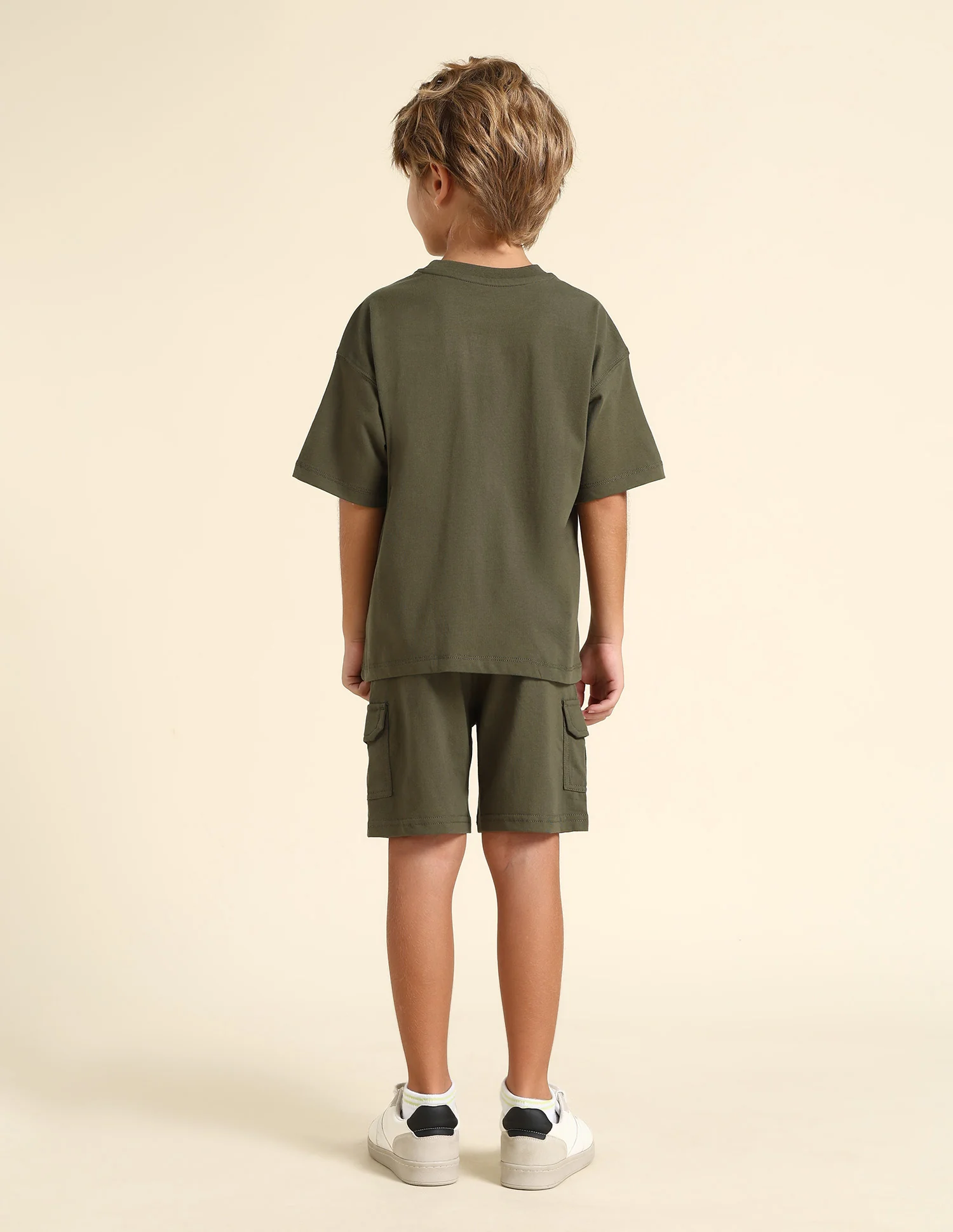 Boys Solid Regular Fit T-Shirt - Image 4
