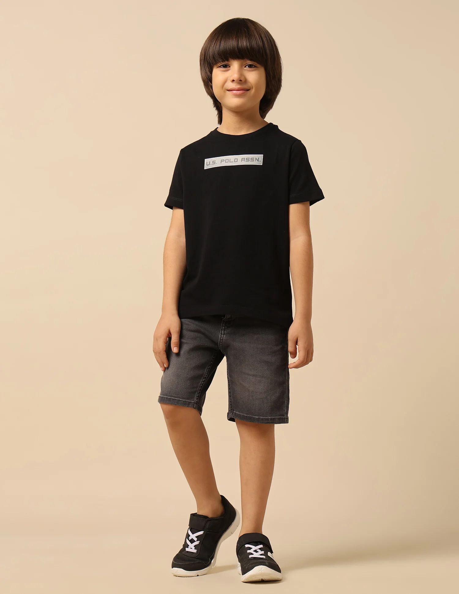 Boys Solid Regular Fit T-Shirt - Image 3
