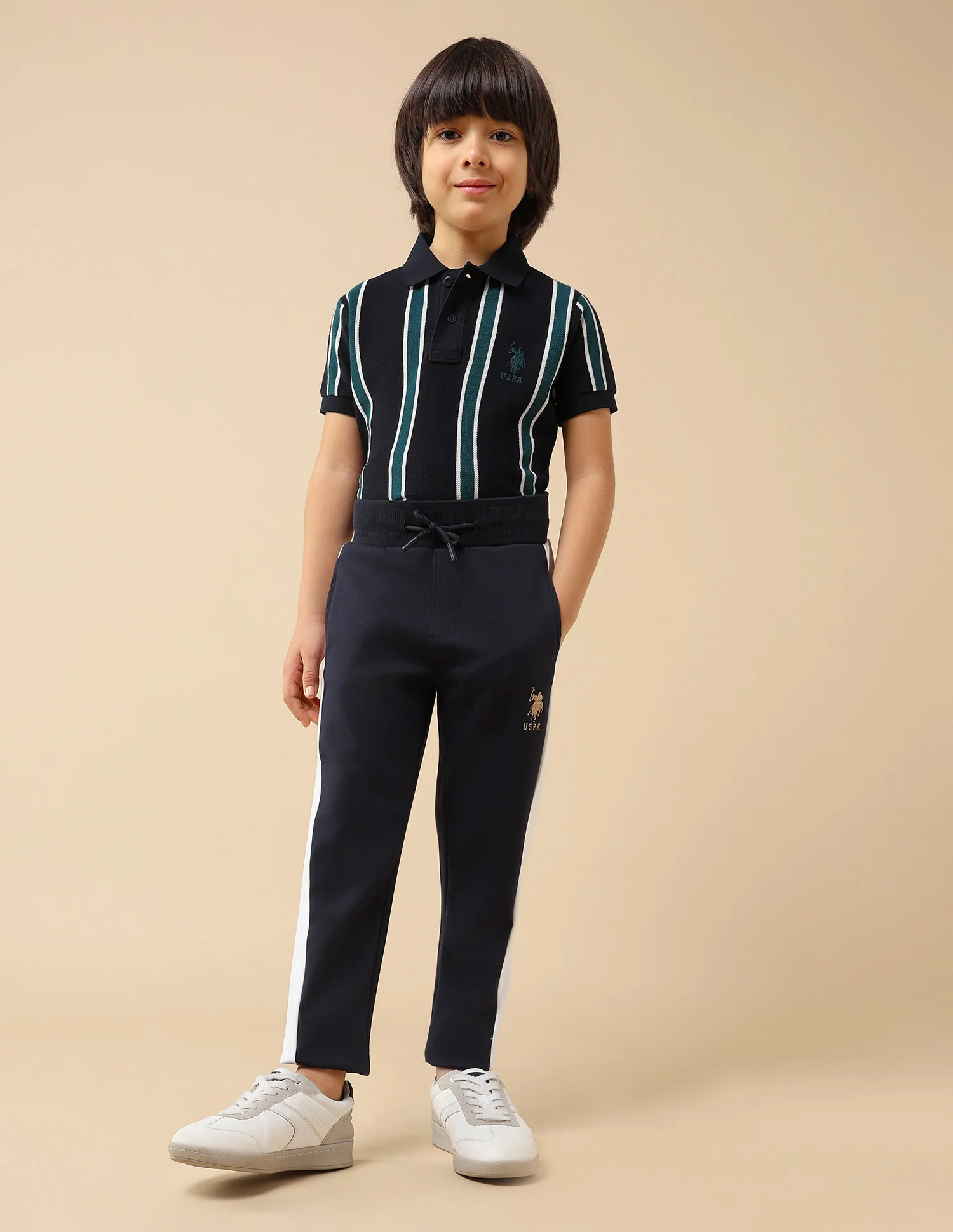 Boys Solid Regular Fit Trackpant - Image 4
