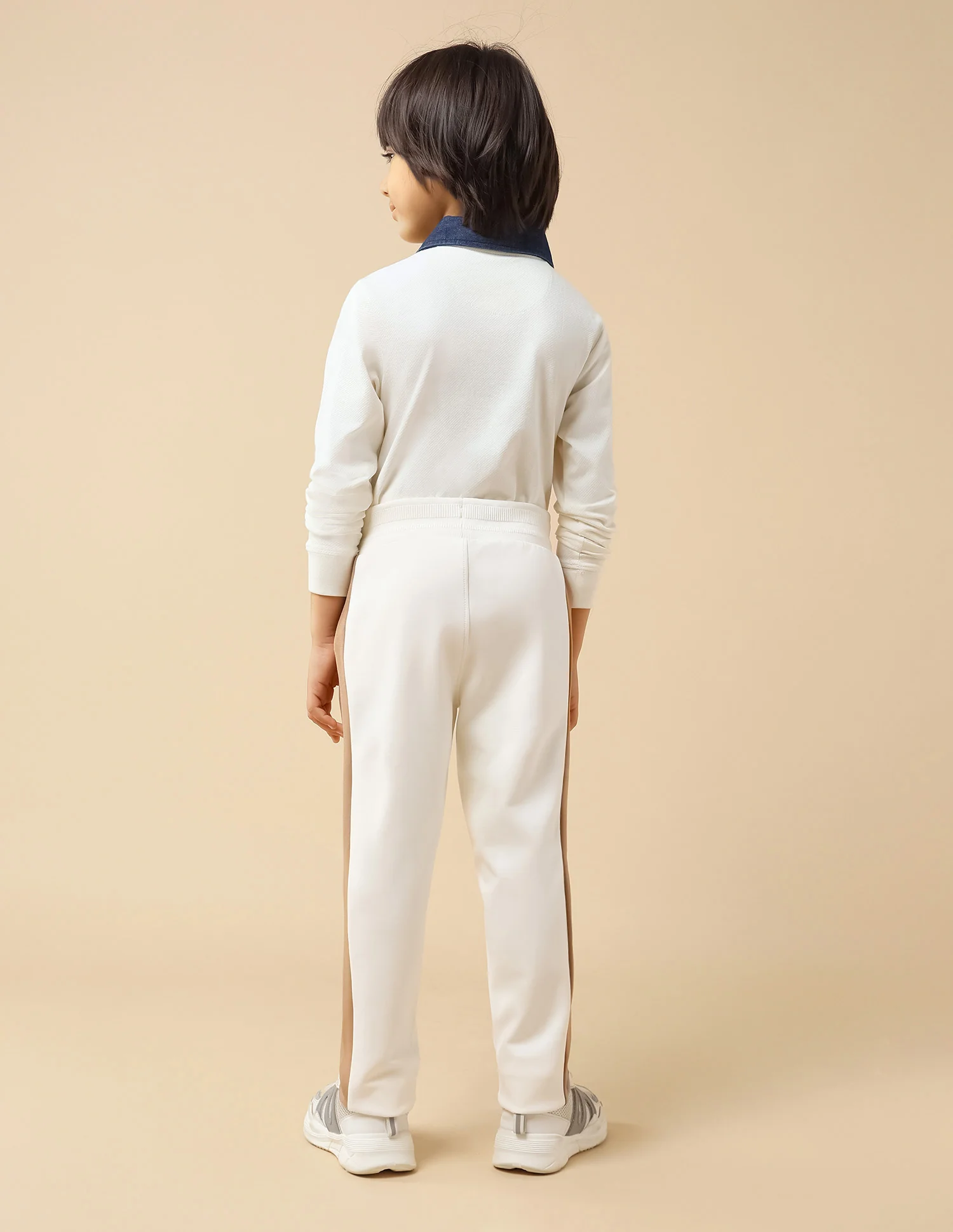 Boys Solid Regular Fit Trackpant - Image 5