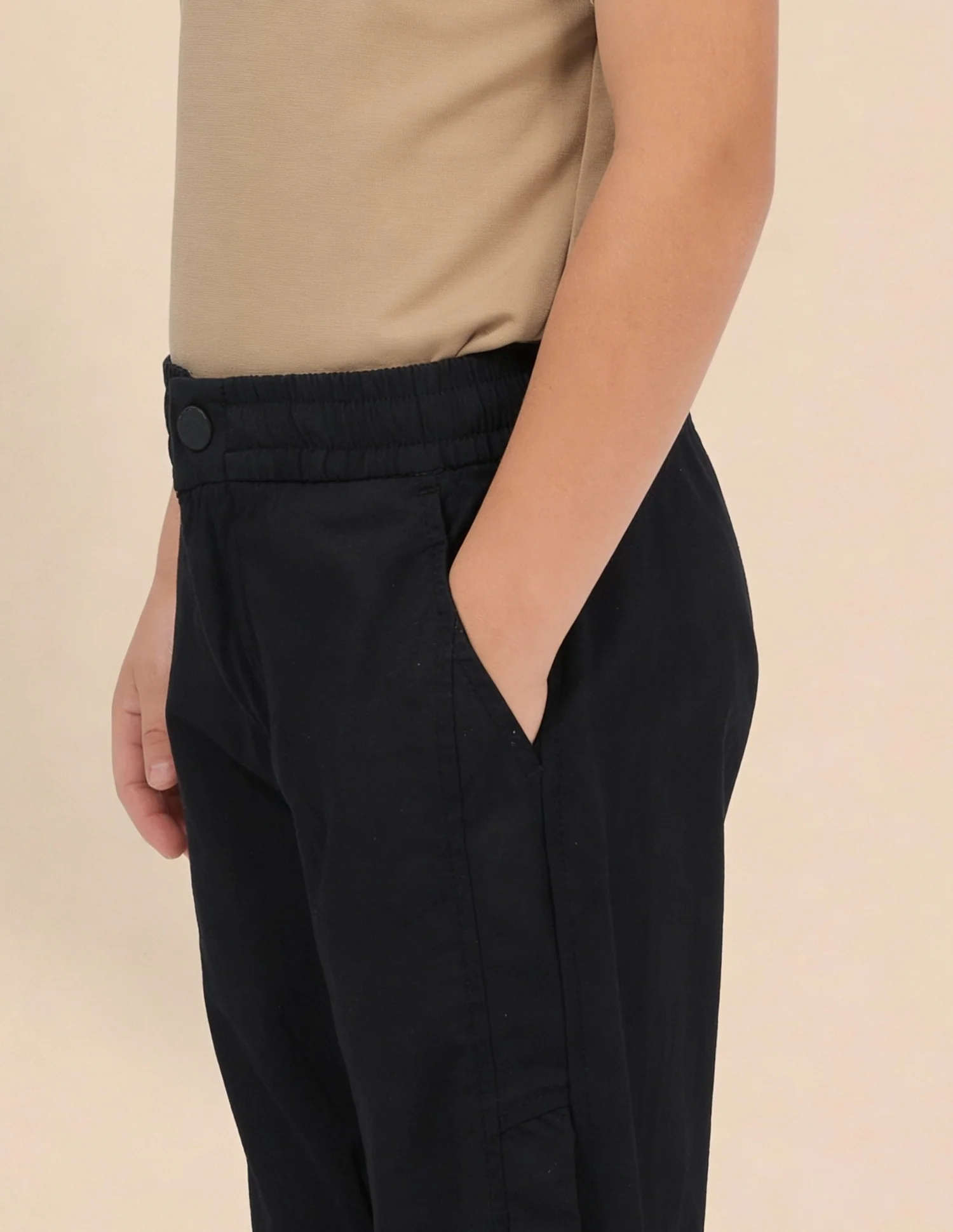 Boys Solid Relaxed Fit Trousers - Image 5