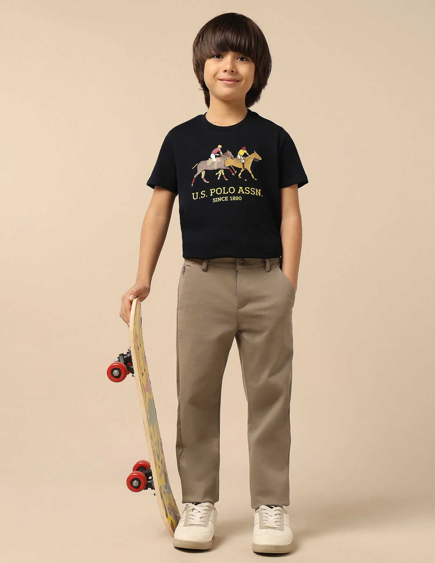 Boys Solid Slim Fit Trousers - Image 3