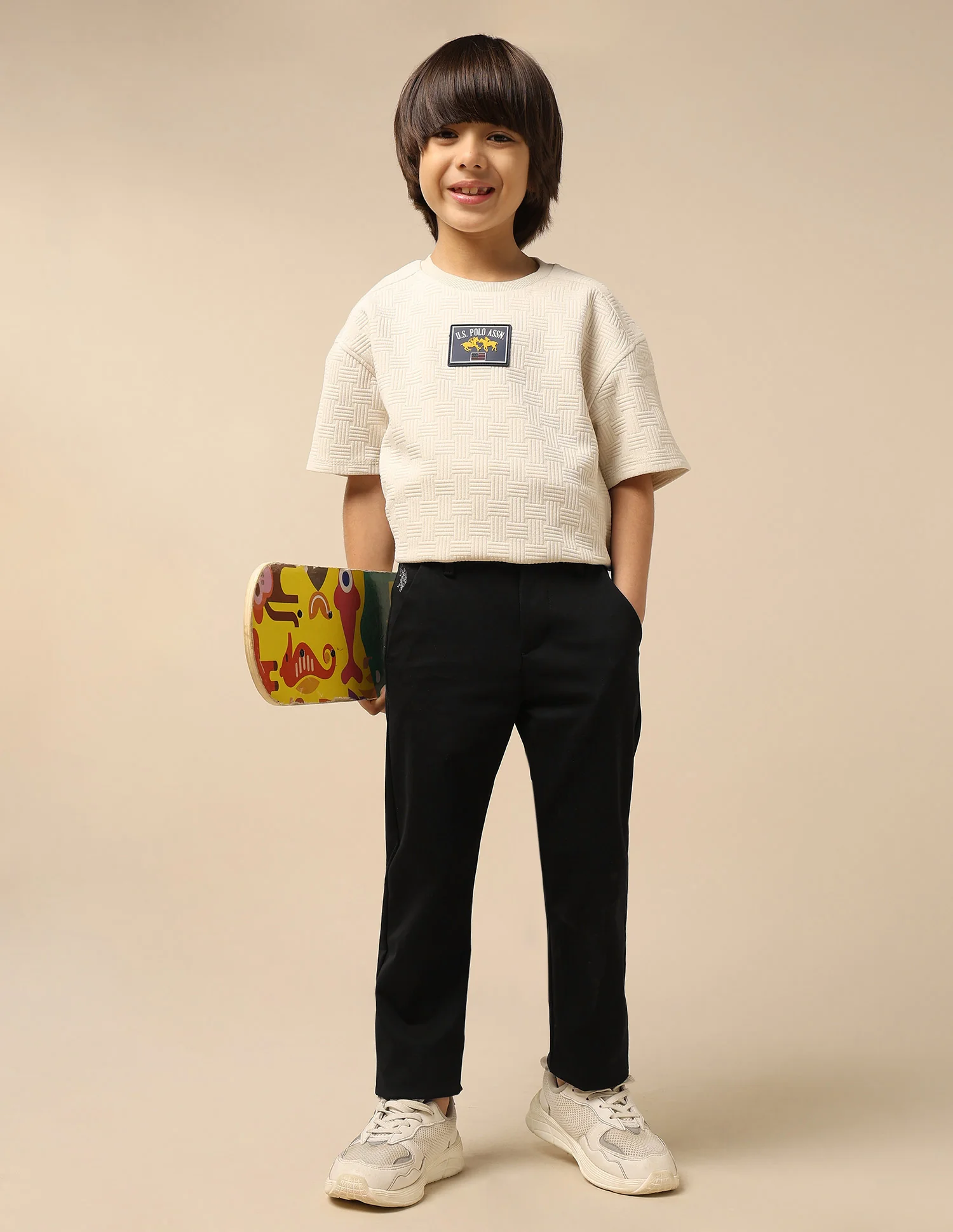 Boys Solid Slim Fit Trousers - Image 3