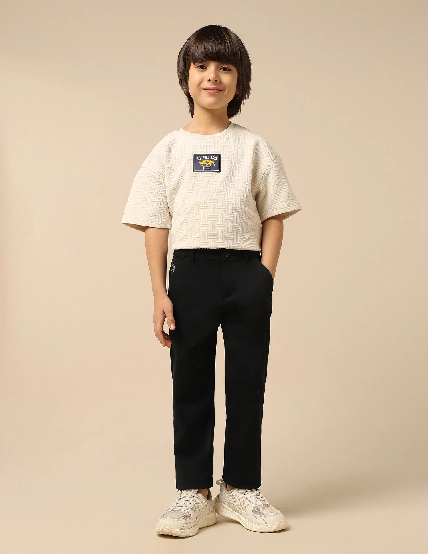 Boys Solid Slim Fit Trousers - Image 4