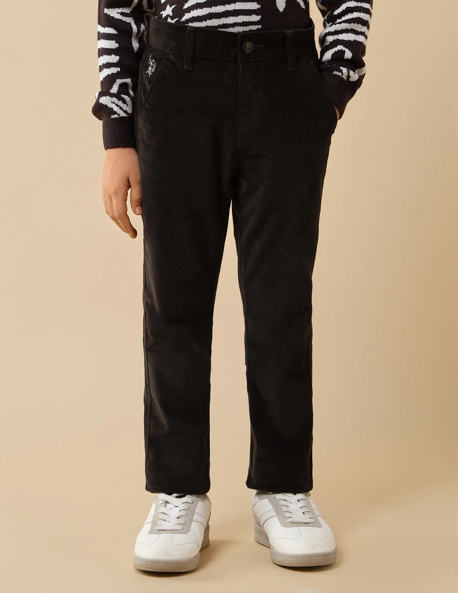 Boys Solid Slim Fit Trousers - Image 6