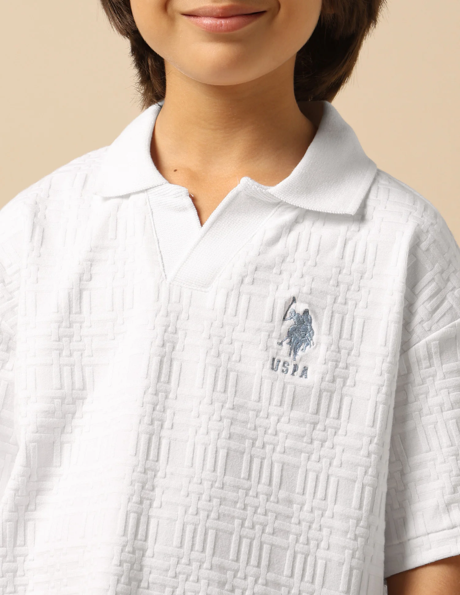 Boys Textured Boxy Fit Polo Shirt - Image 10