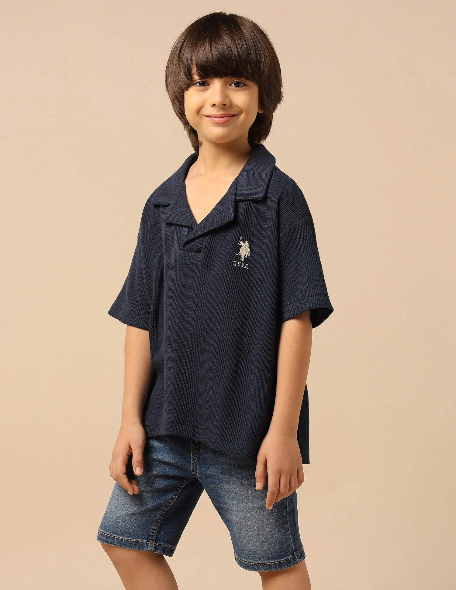 Boys Textured Boxy Fit Polo Shirt - Image 4