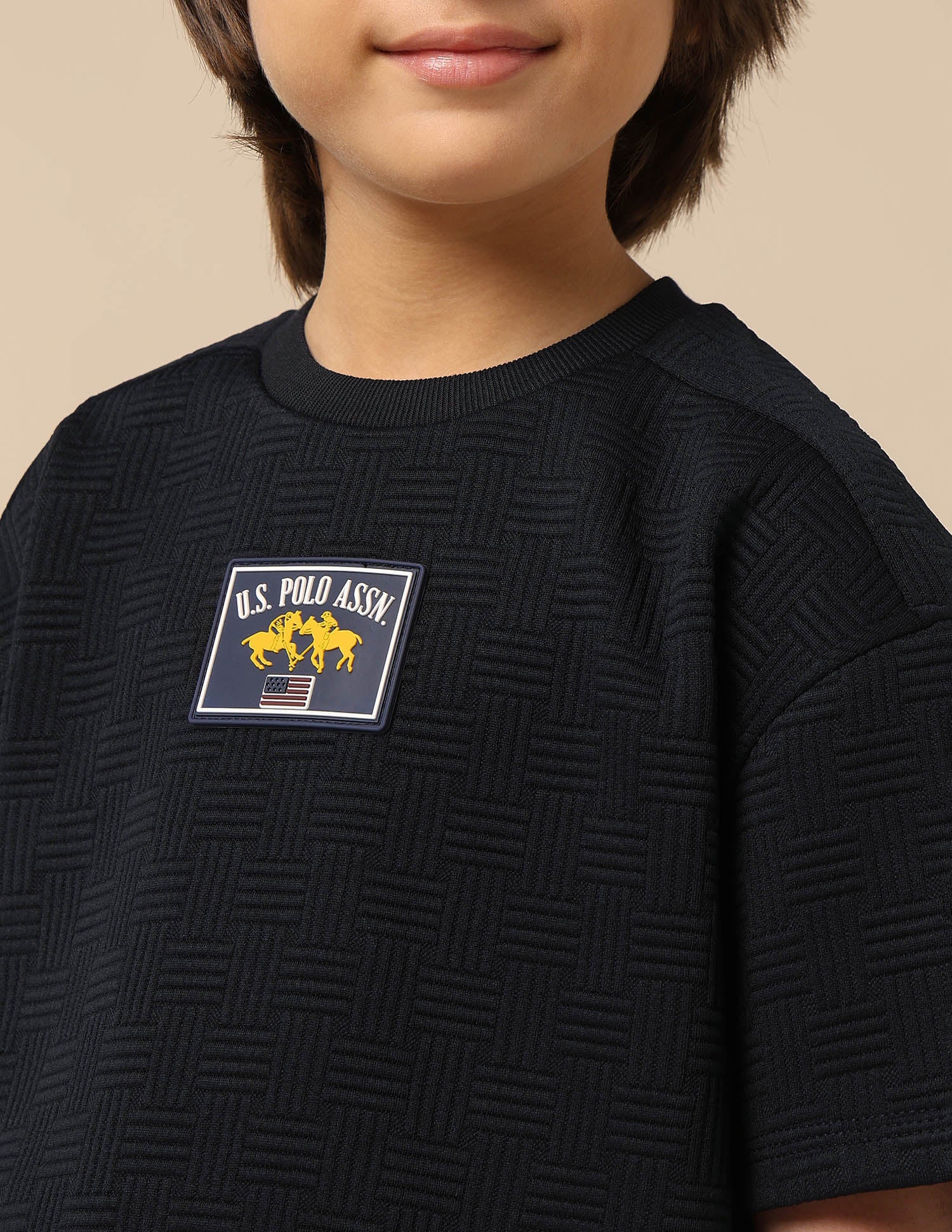 Boys Textured Boxy Fit T-Shirt - Image 6