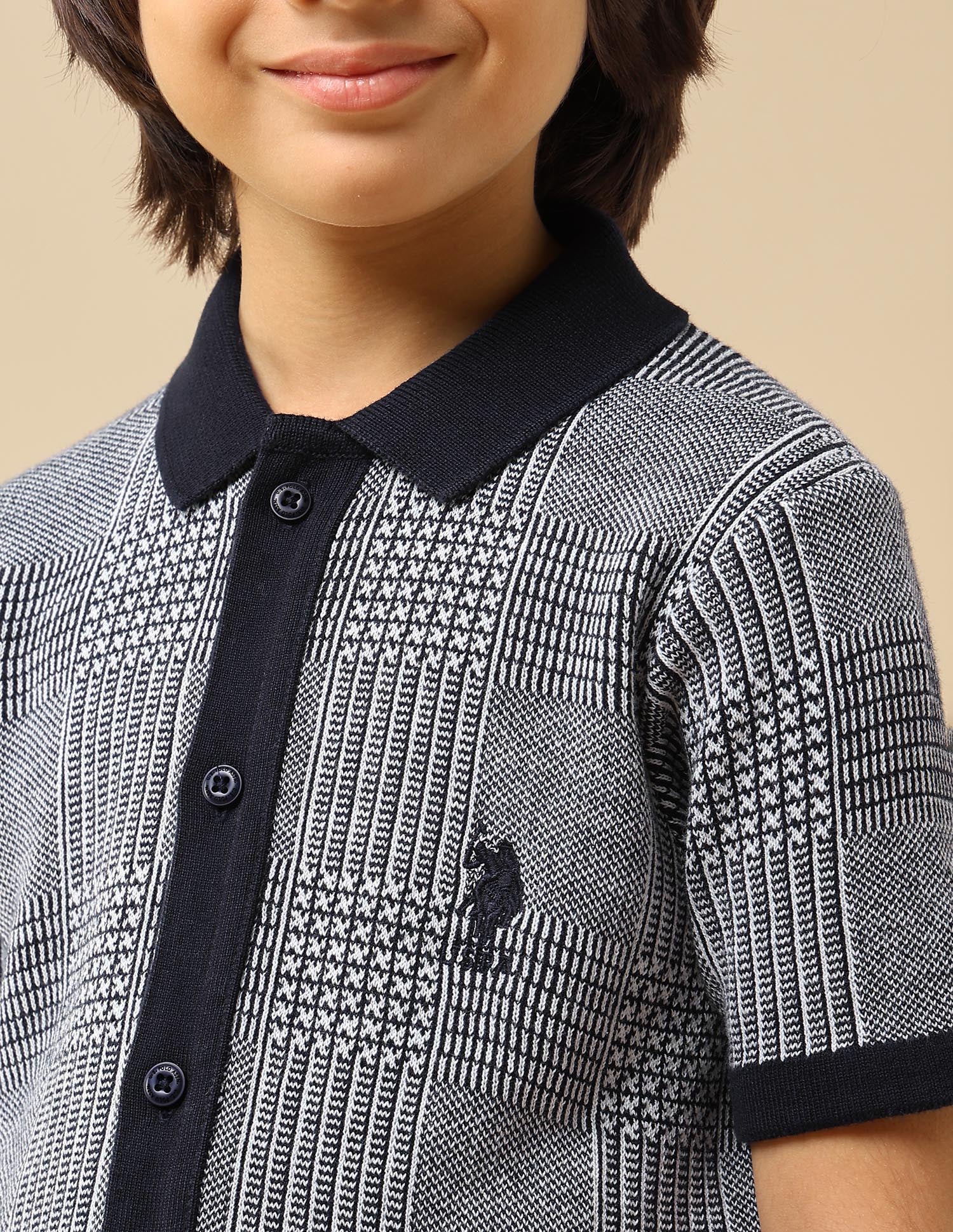 Boys Textured Regular Fit Polo Shirt - Image 6