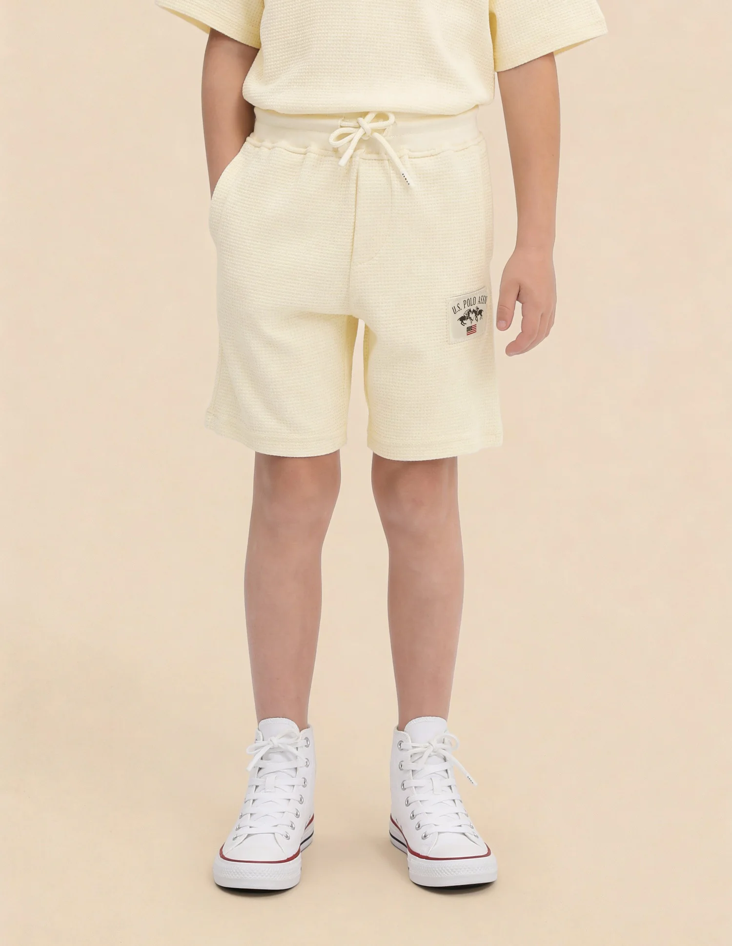 Boys Textured Regular Fit Shorts - Image 3
