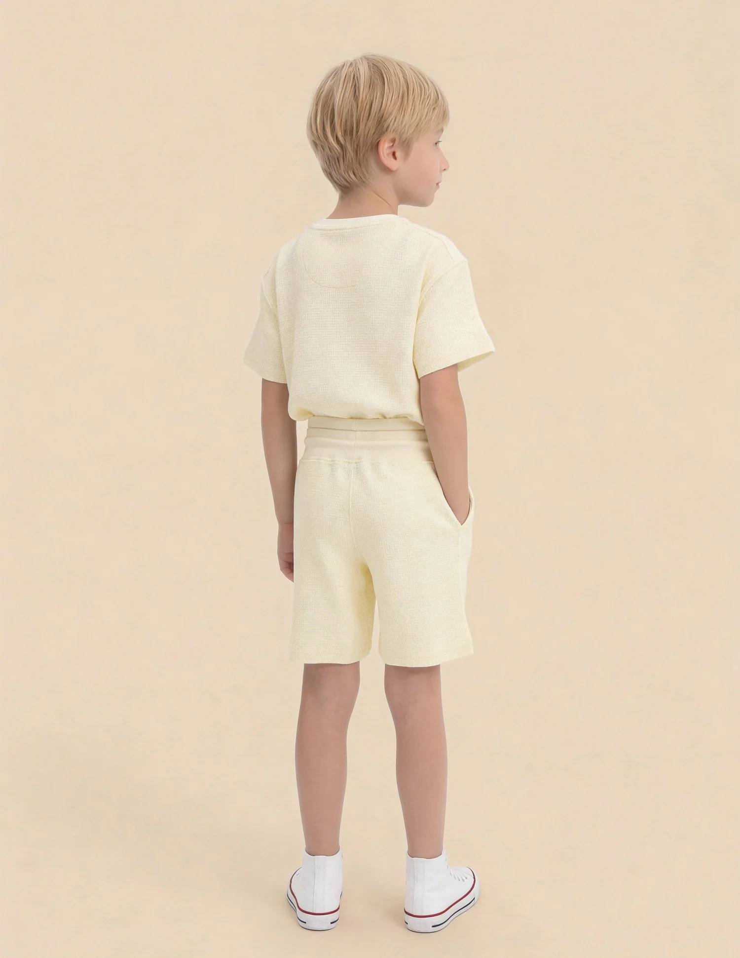 Boys Textured Regular Fit Shorts - Image 4
