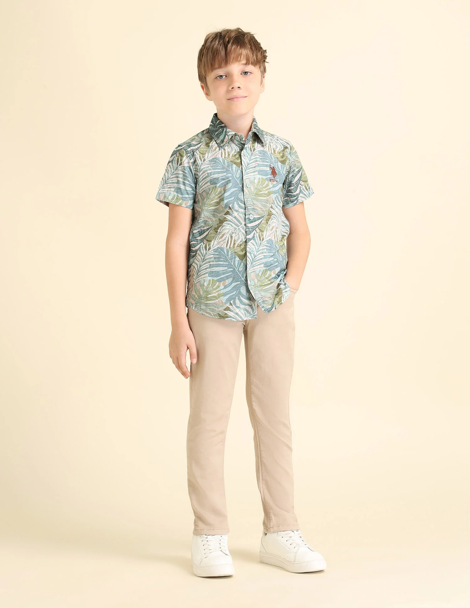 Boys Tropical Printed Regular Fit Shirt - Image 3