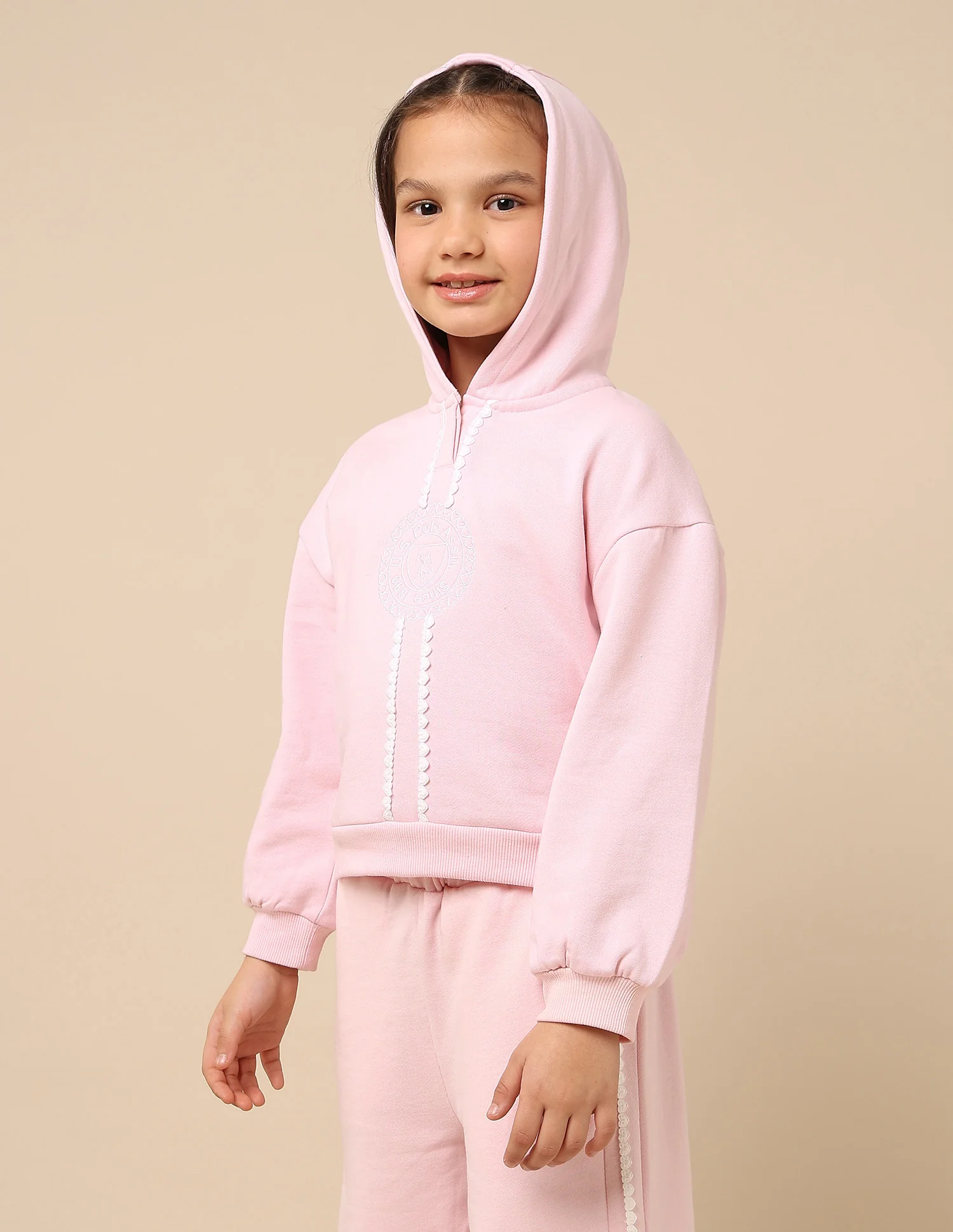 Girls Brand Embroidered Regular Fit Sweatshirt - Image 4