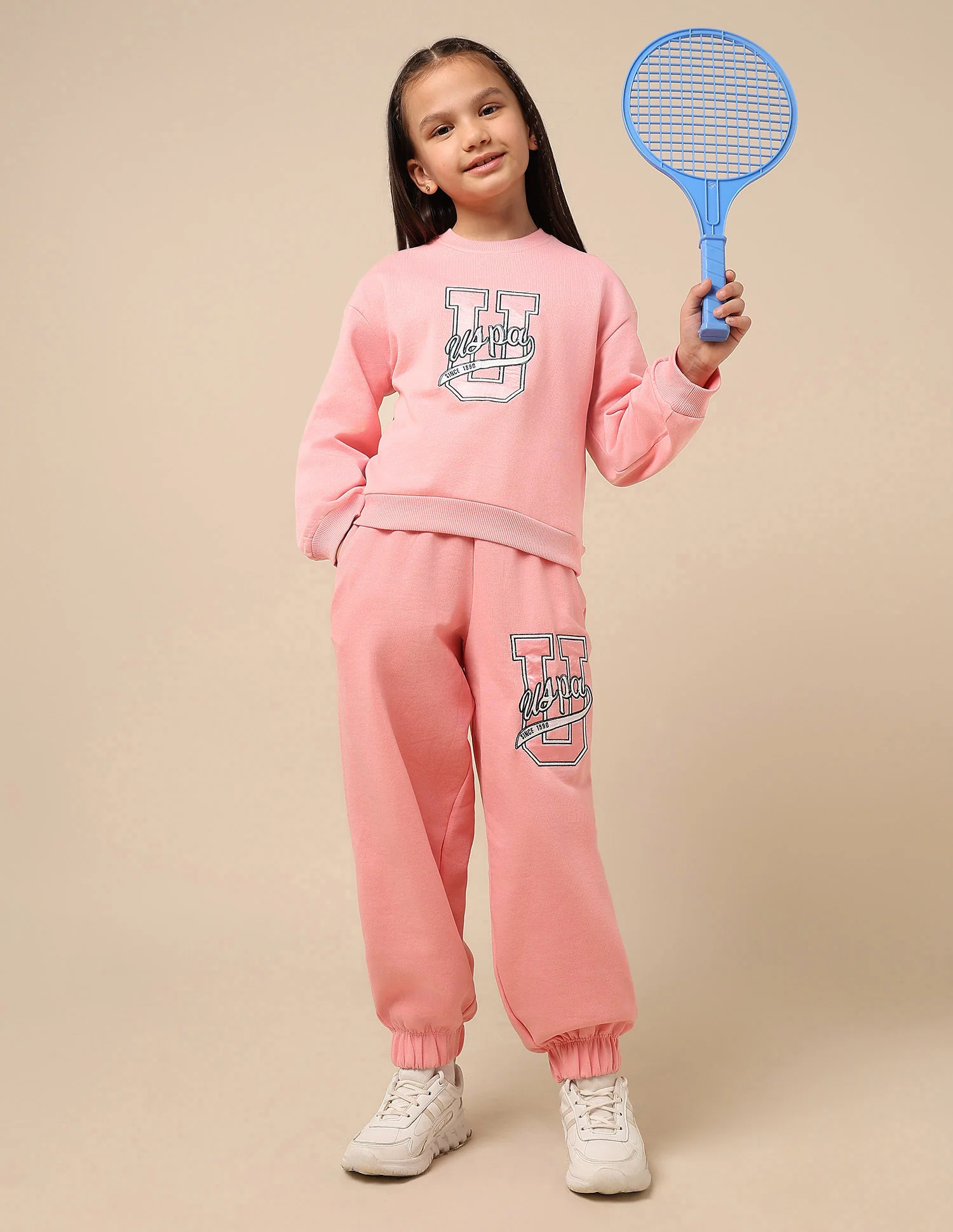 Girls Brand Embroidered Regular Fit Sweatshirt - Image 3