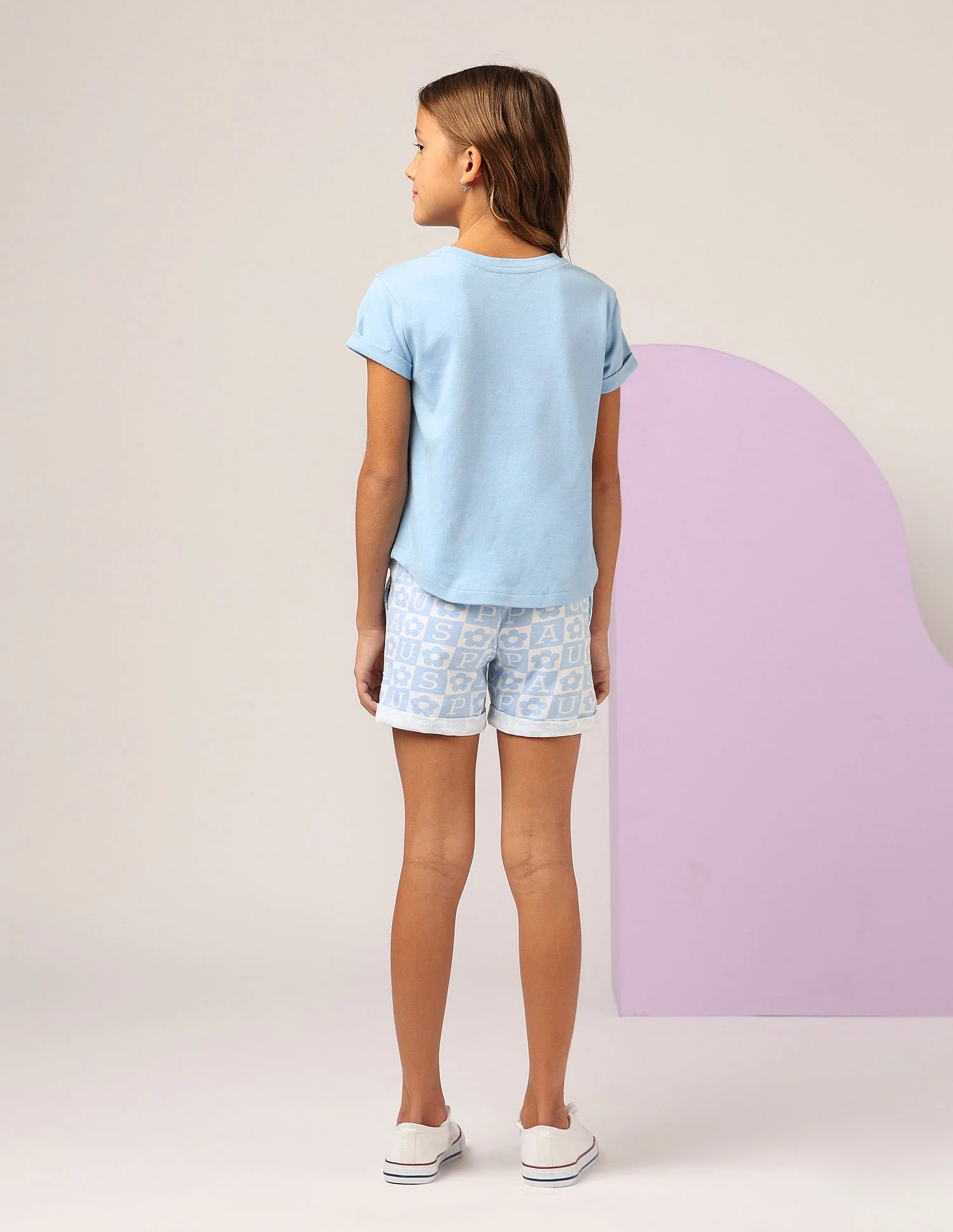 Girls Brand Embroidered Relaxed Fit T-Shirt - Image 5