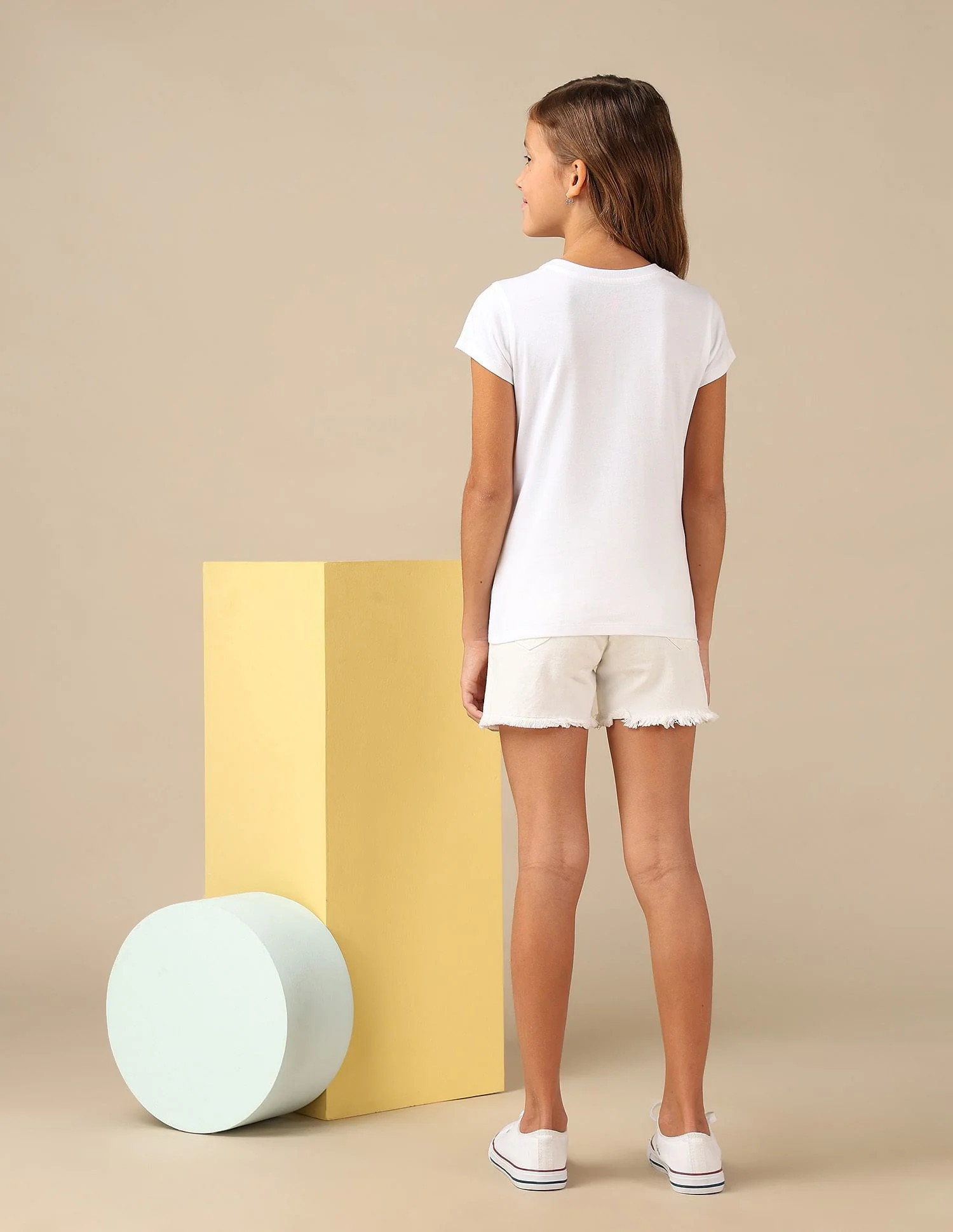 Girls Flip Sequins Regular Fit  T-Shirt - Image 4