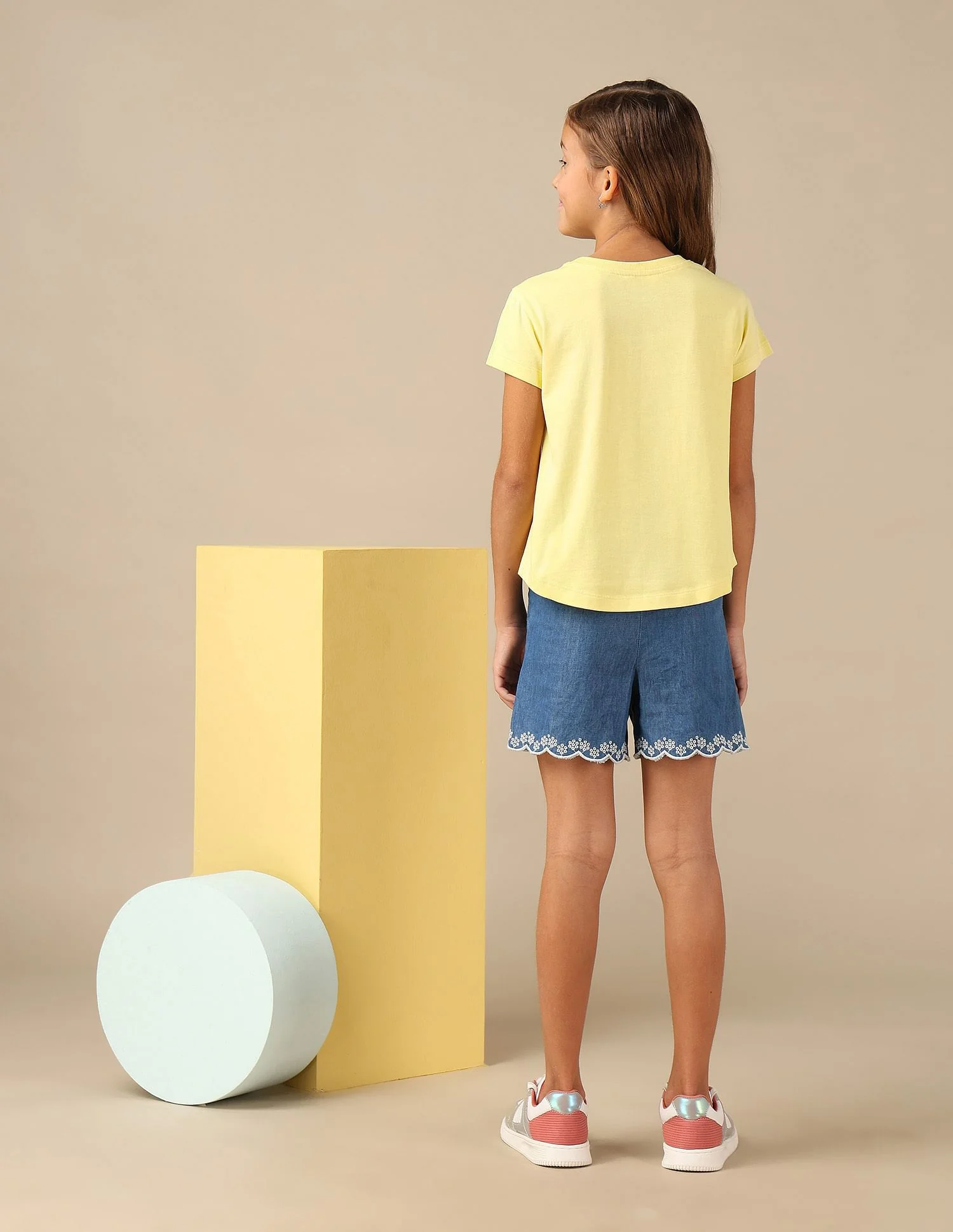 Girls Foil Print Relaxed Fit T-Shirt - Image 3