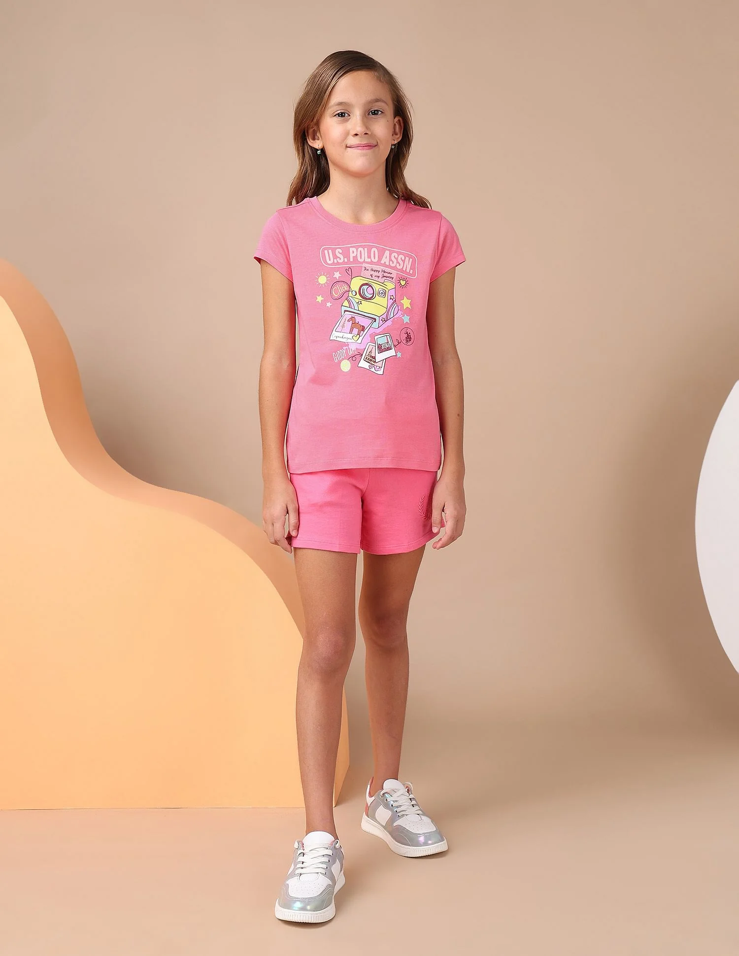 Girls Graphic Printed Regular Fit T-Shirt - Image 5