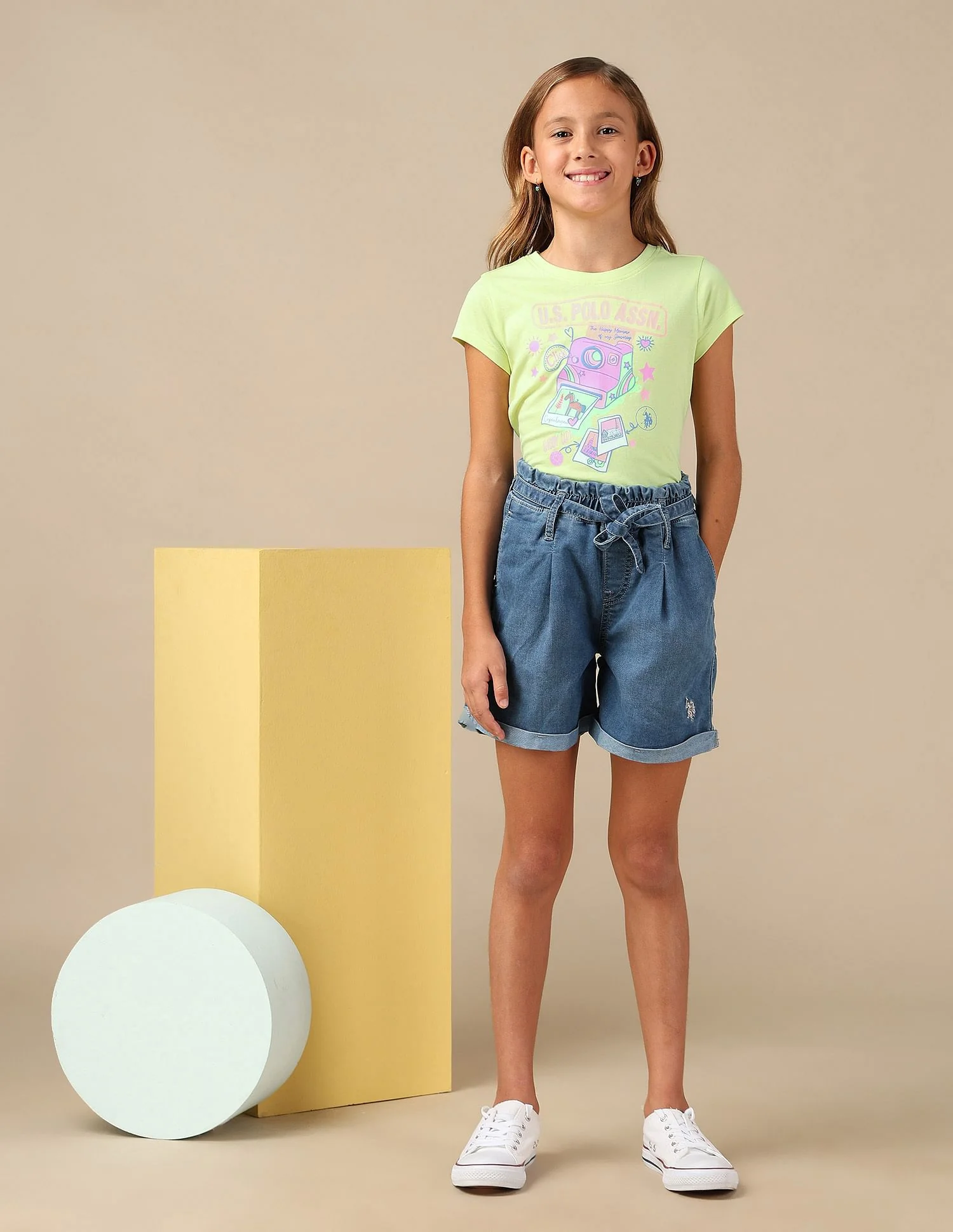 Girls Graphic Printed Regular Fit T-Shirt - Image 4