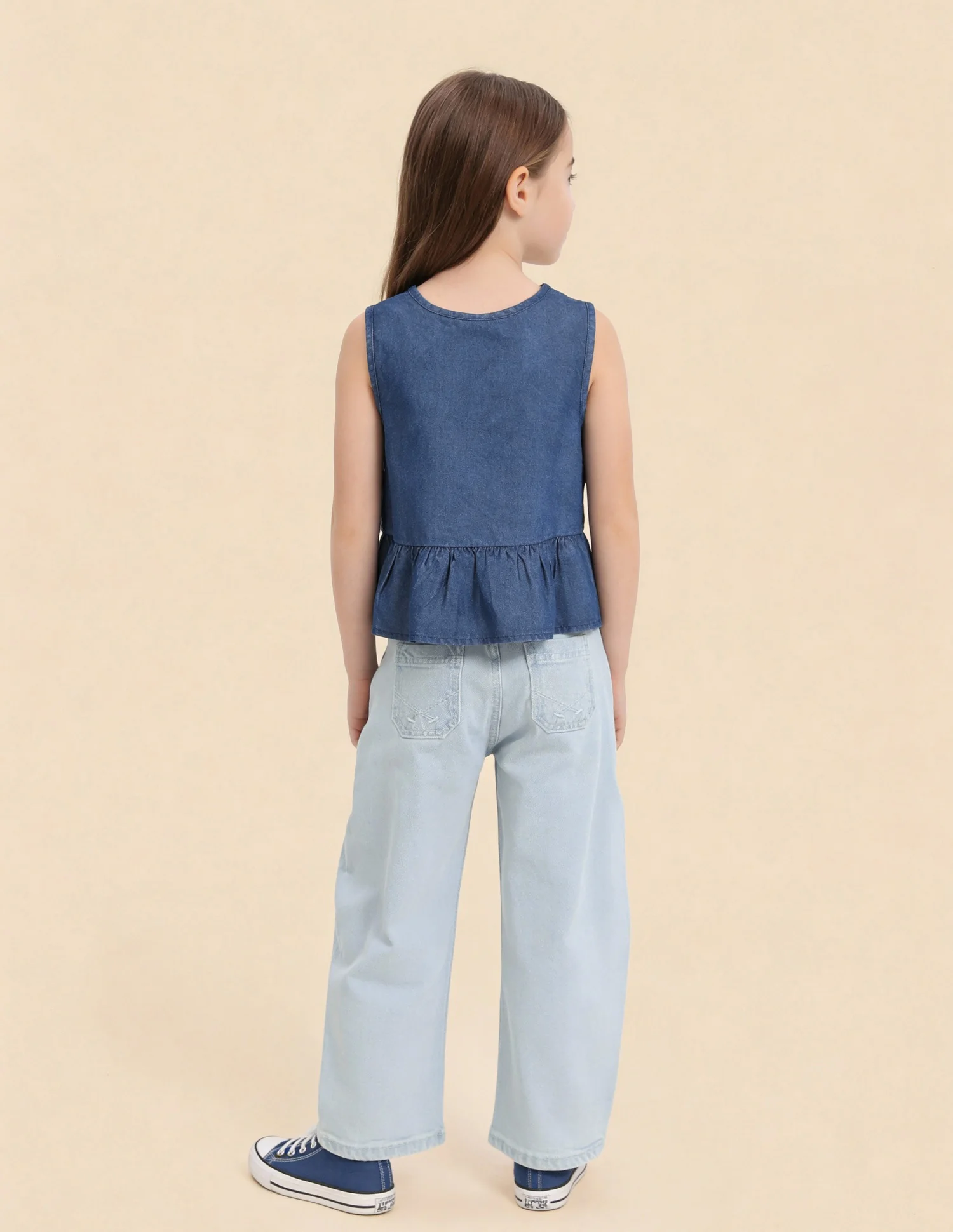Girls Mid Rise Barrel Fit Jeans - Image 4