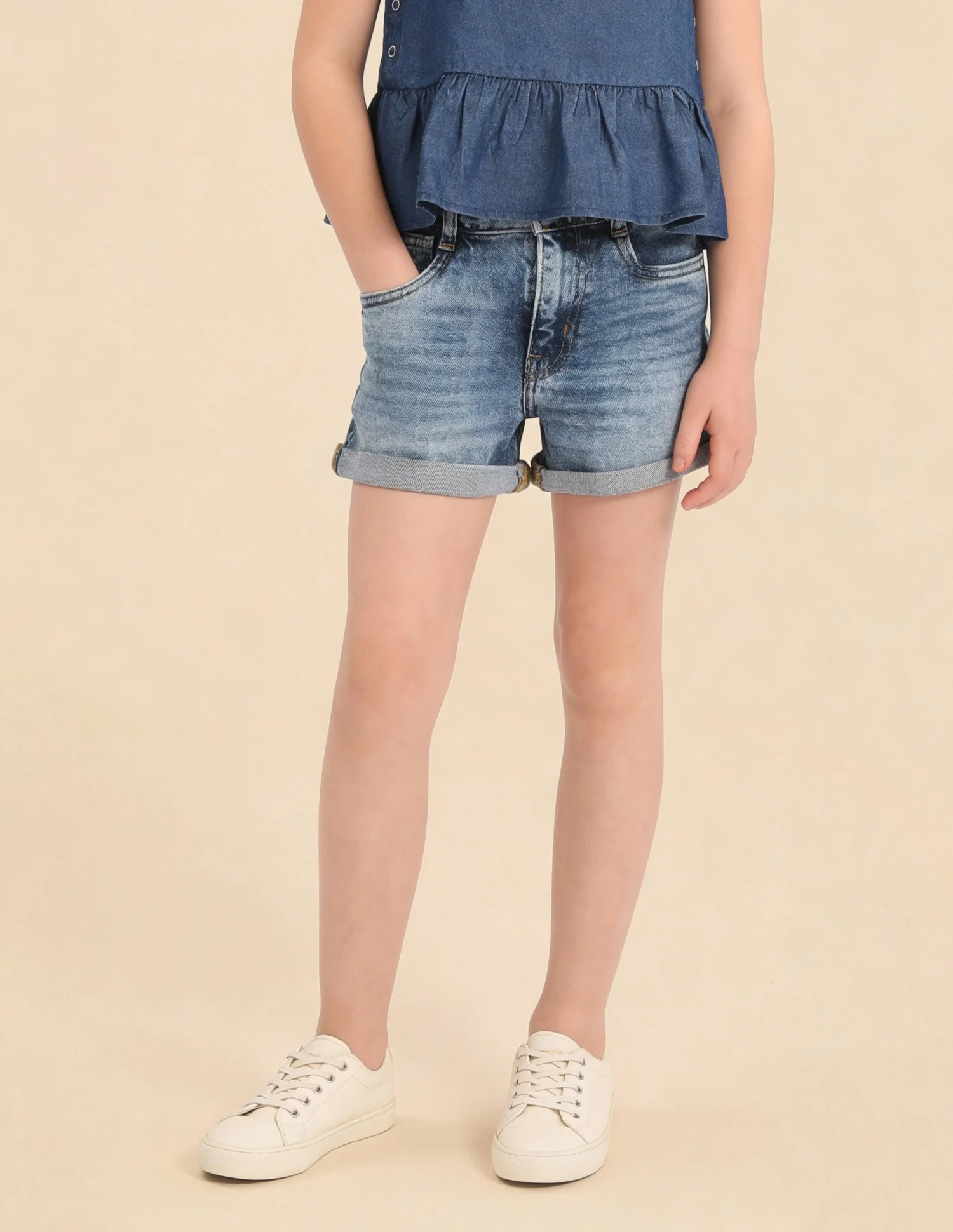 Girls Mid Rise Whiskered Denim Shorts - Image 3