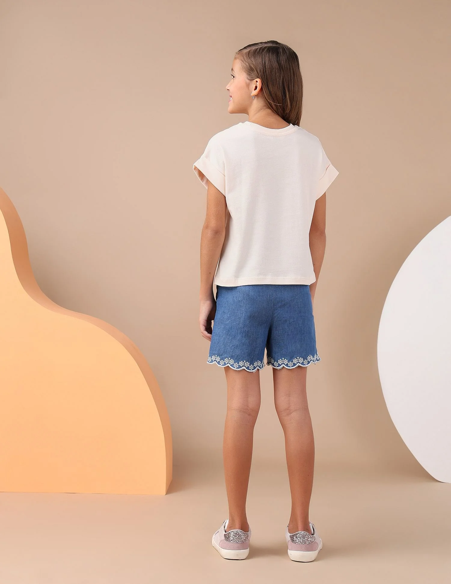 Girls Resort Graphic Cotton T-Shirt - Image 4