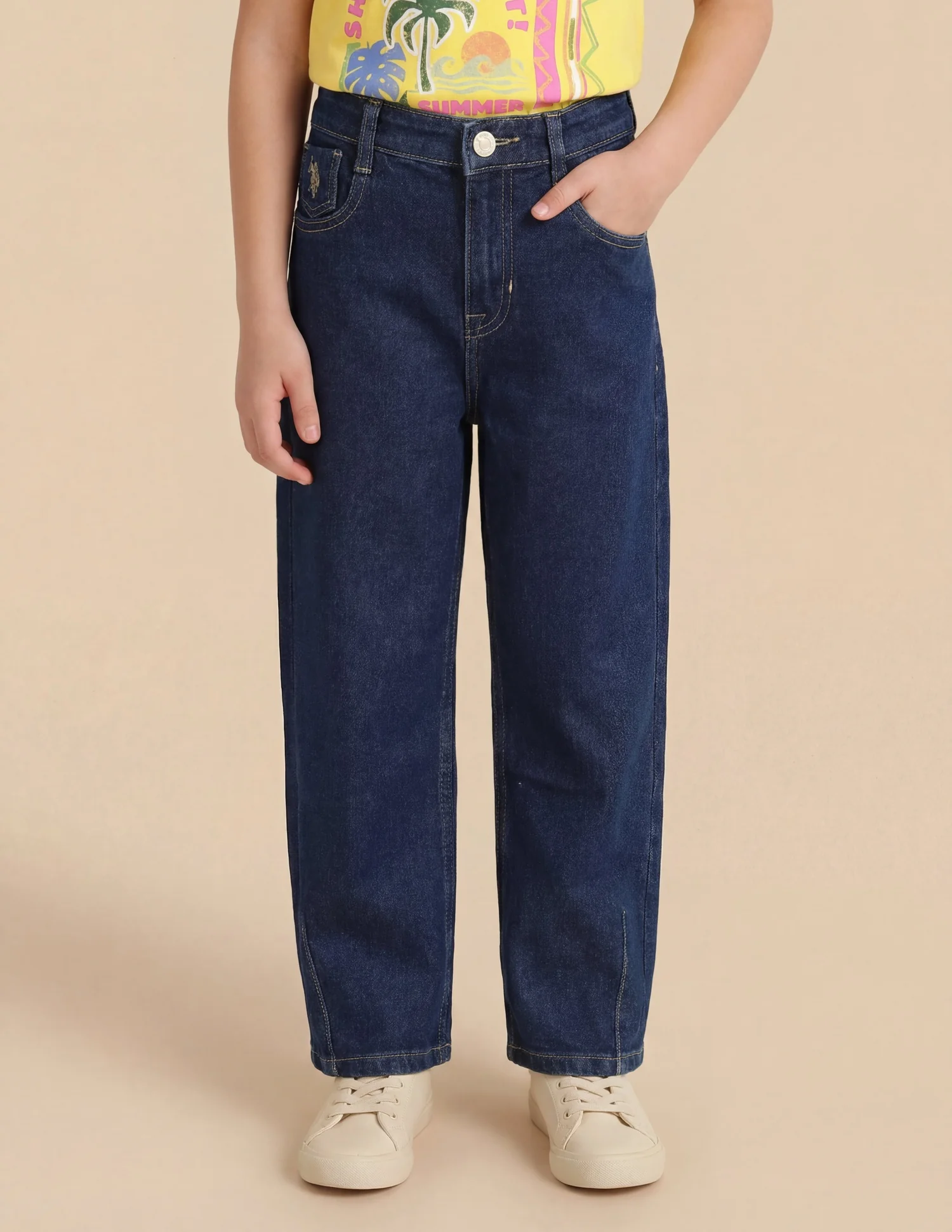 Girls Rinsed Barrel Fit Jeans - Image 3