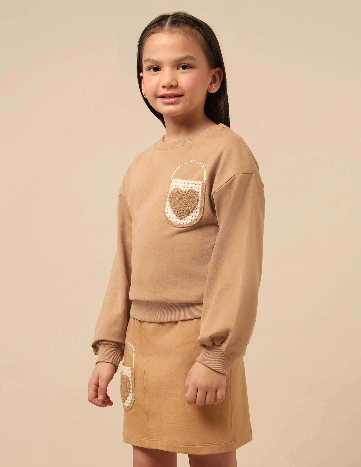 Girls Solid Comfort Fit Sweatshirt - Image 4