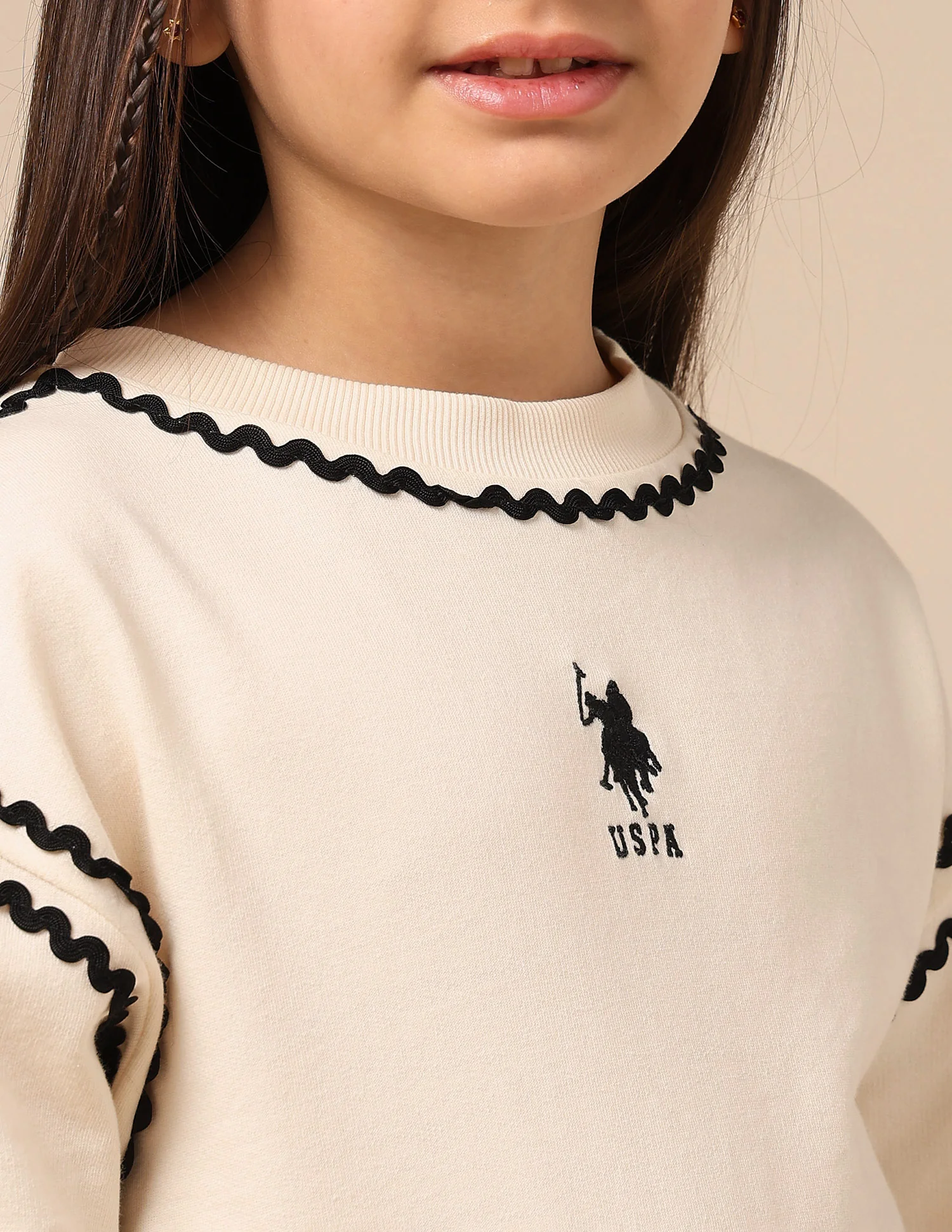Girls Solid Comfort Fit Sweatshirt - Image 7