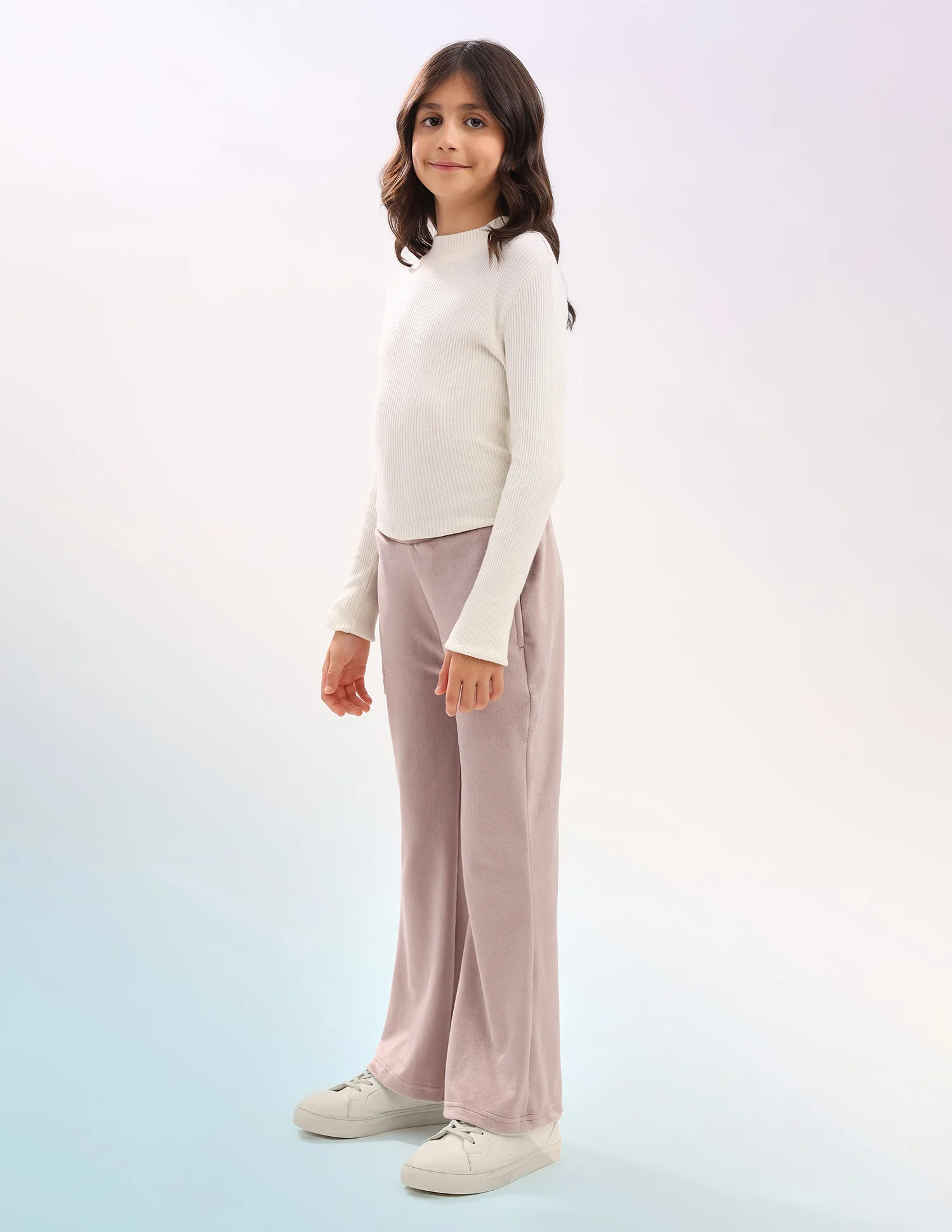 Girls Solid Regular Fit Flared Track Pants - Image 4