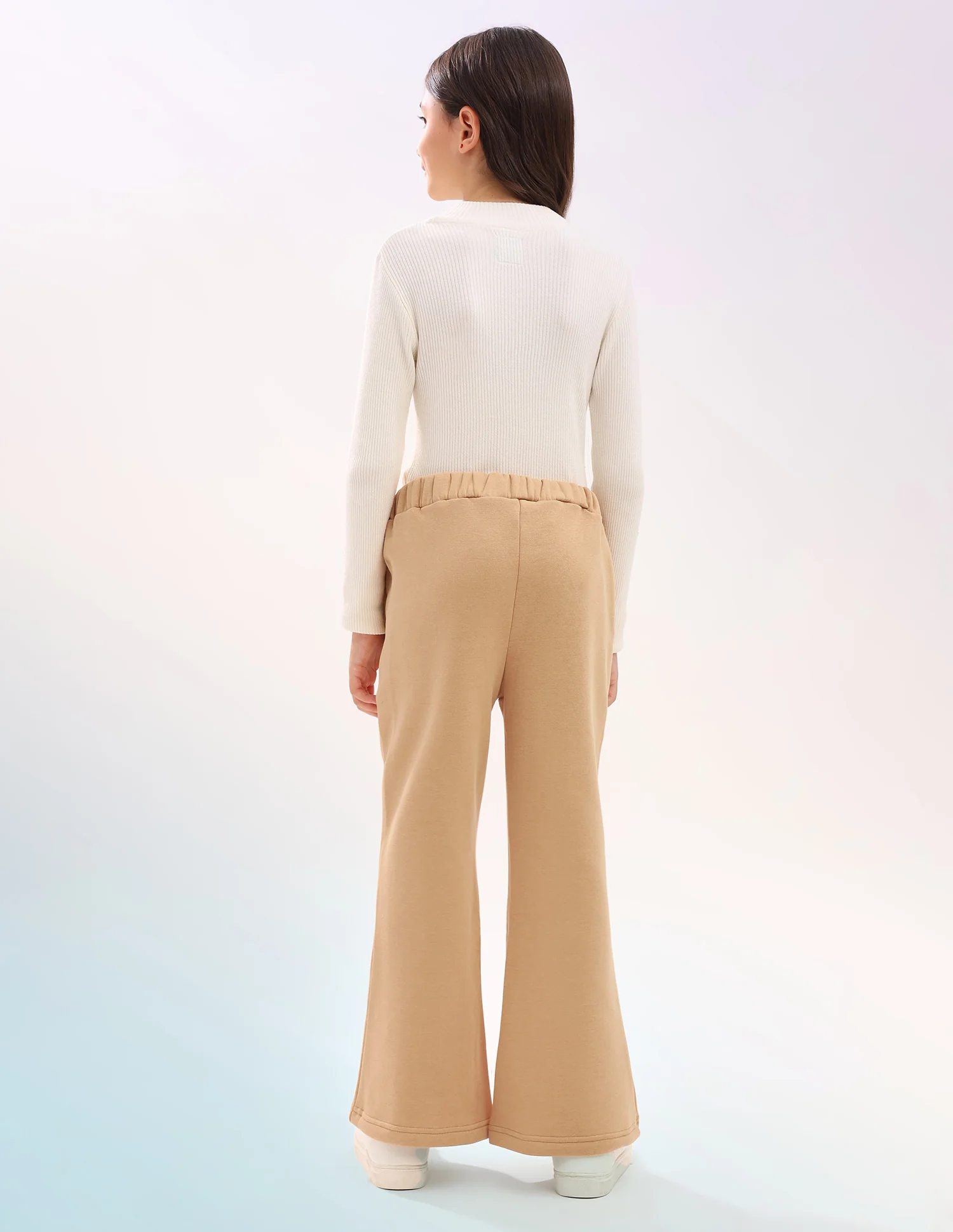 Girls Solid Regular Fit Flared Track Pants - Image 5
