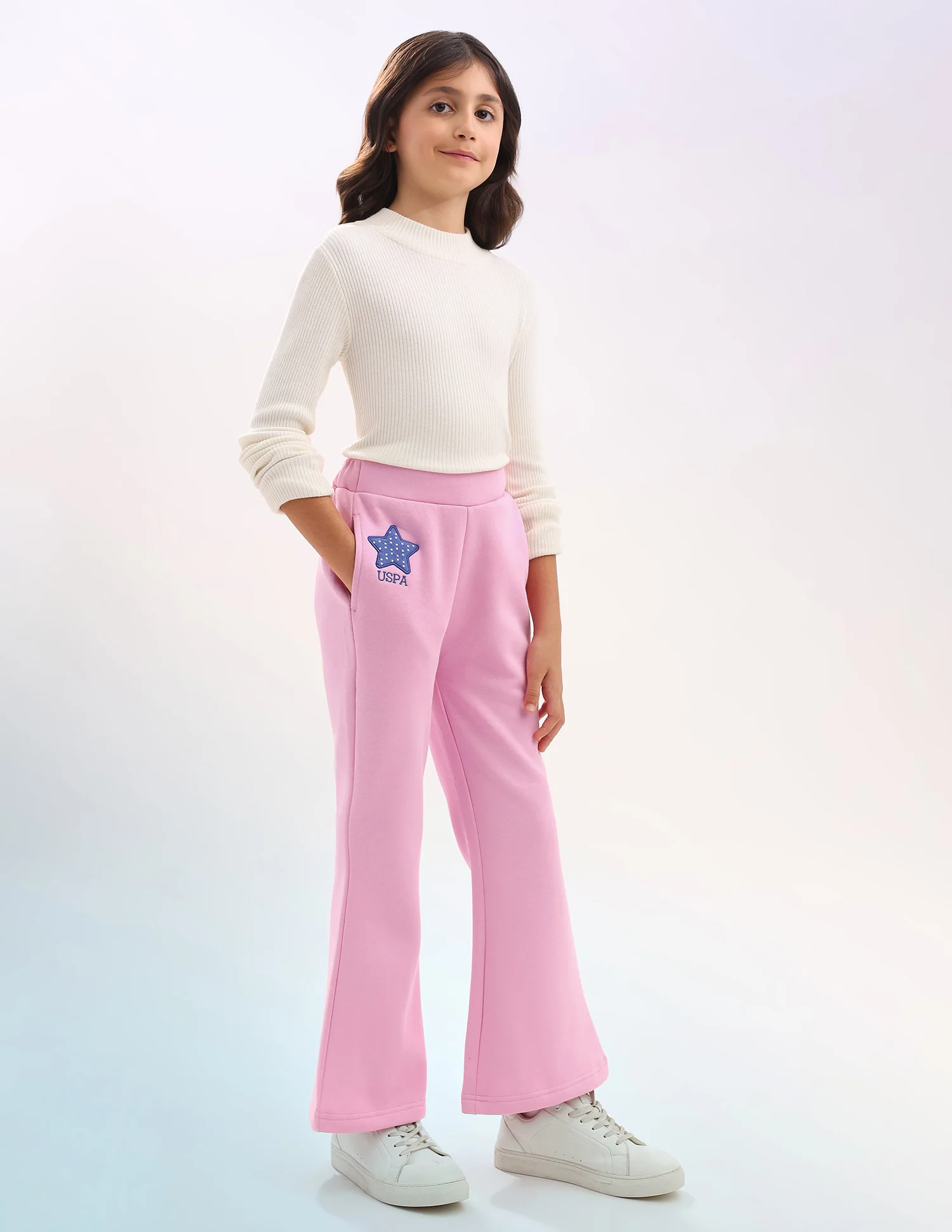 Girls Solid Regular Fit Flared Track Pants - Image 4