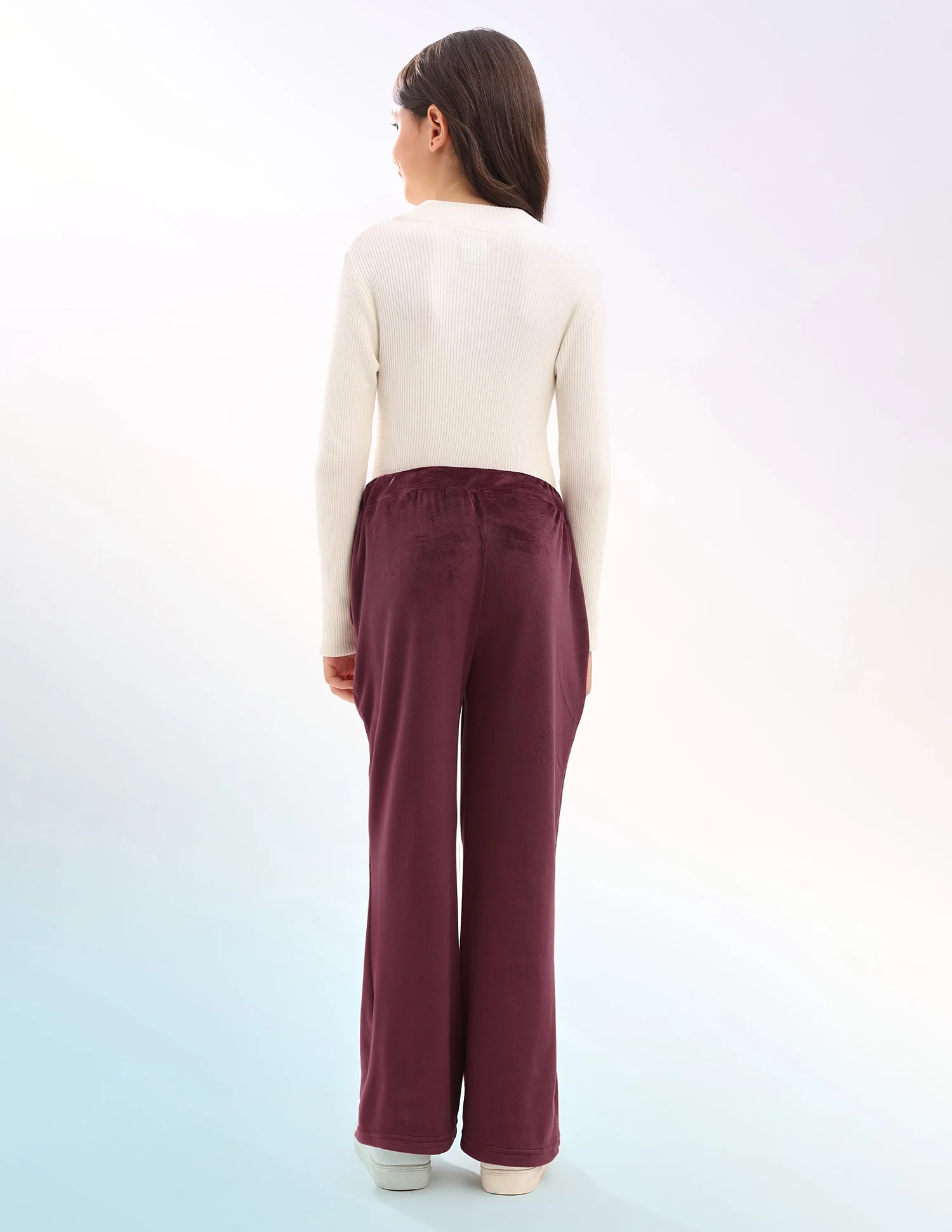 Girls Solid Regular Fit Flared Track Pants - Image 5