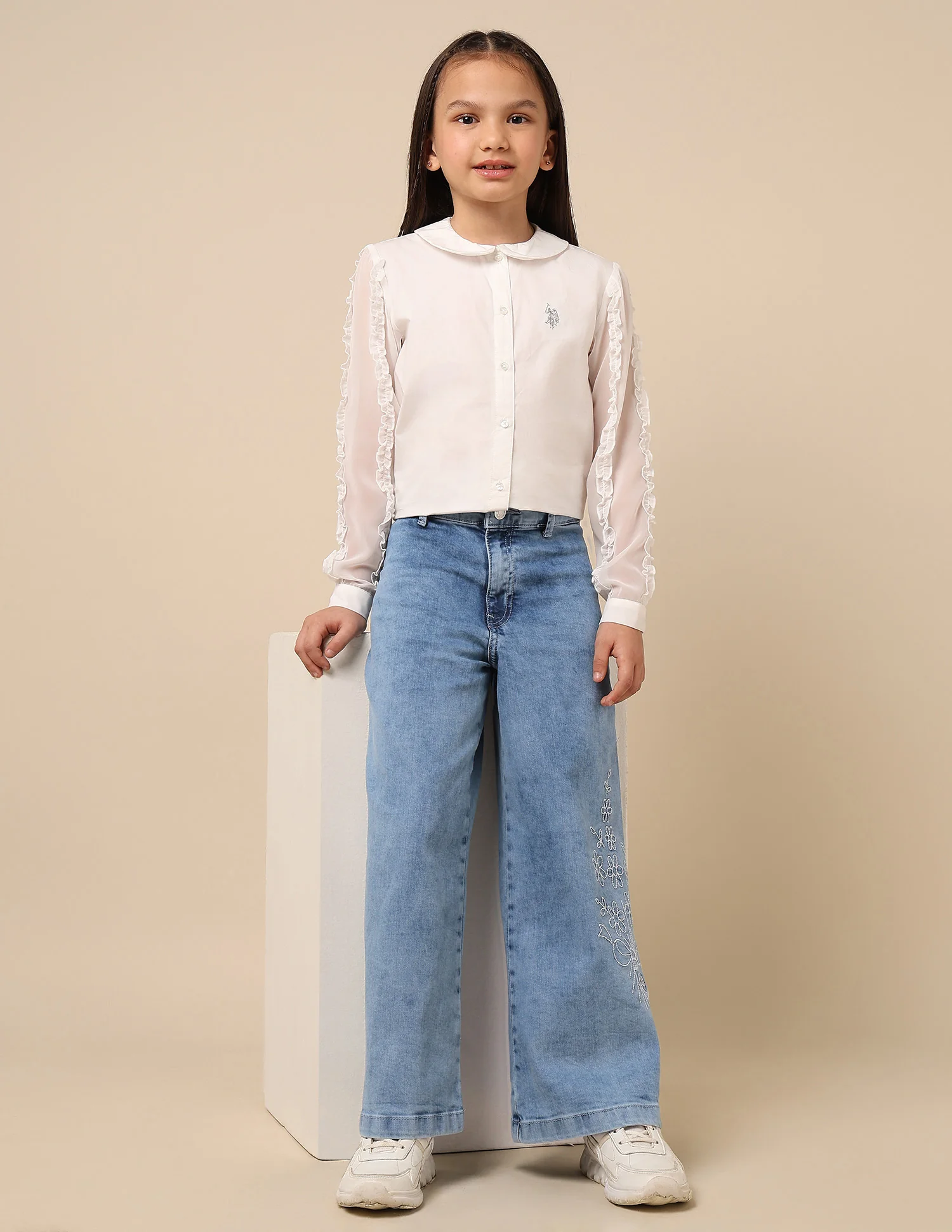 Girls Stone Washed Wide Leg Fit Jeans - Image 3