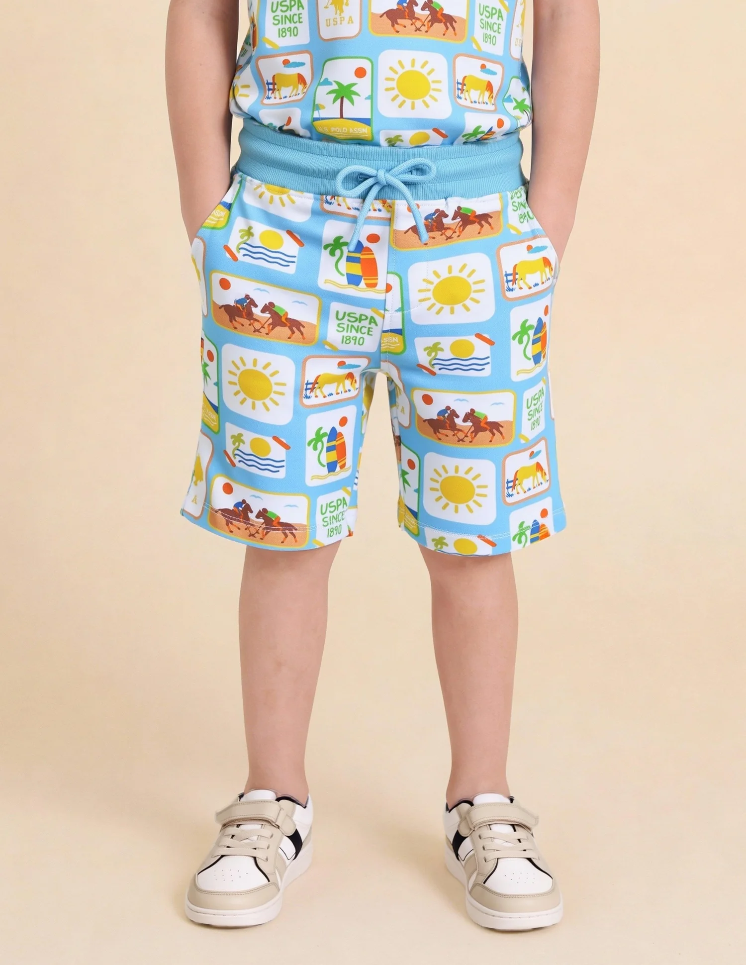 Graphic Brand Printed Regular Fit Shorts - Image 3