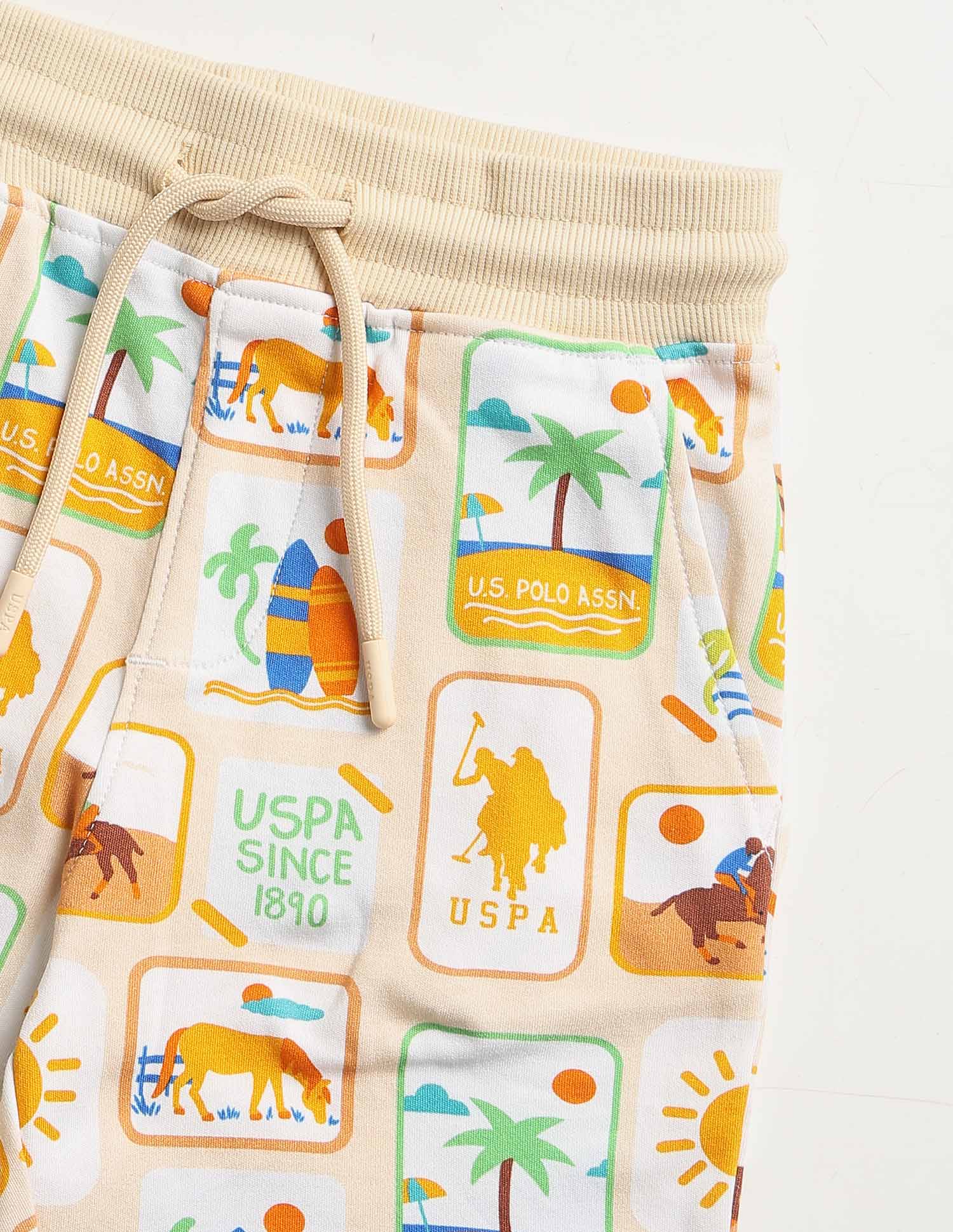 Graphic Brand Printed Regular Fit Shorts - Image 2