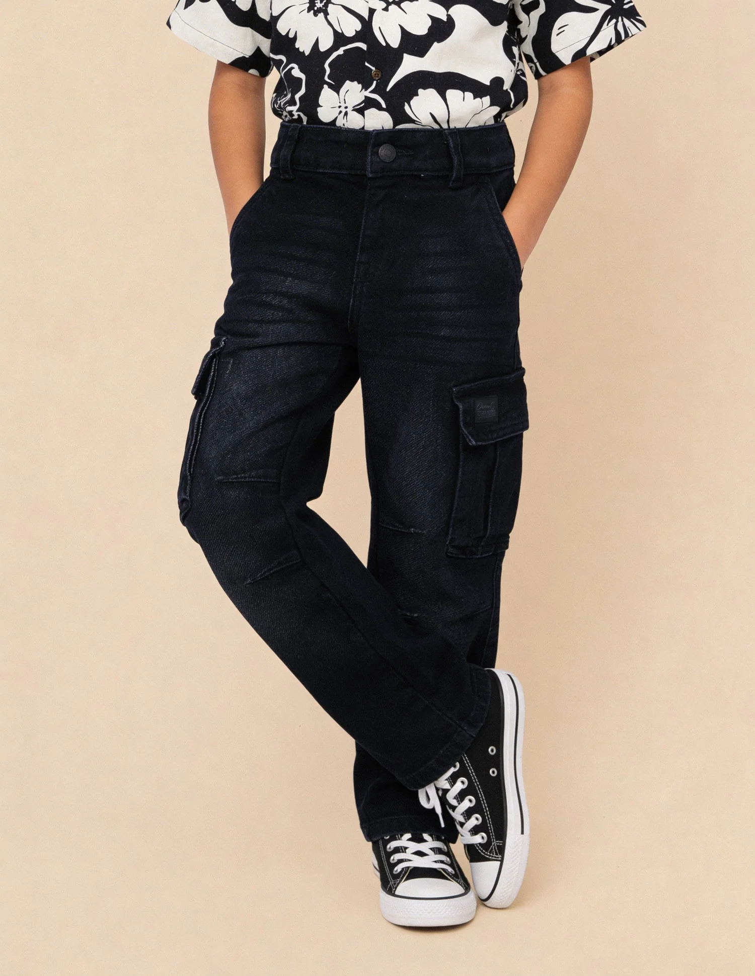 Mid Rise Regular Fit Cargo Jeans - Image 3