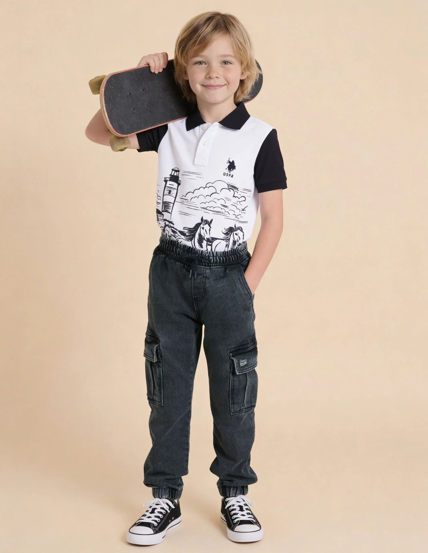 Mid Rise Regular Fit Cargo Jeans