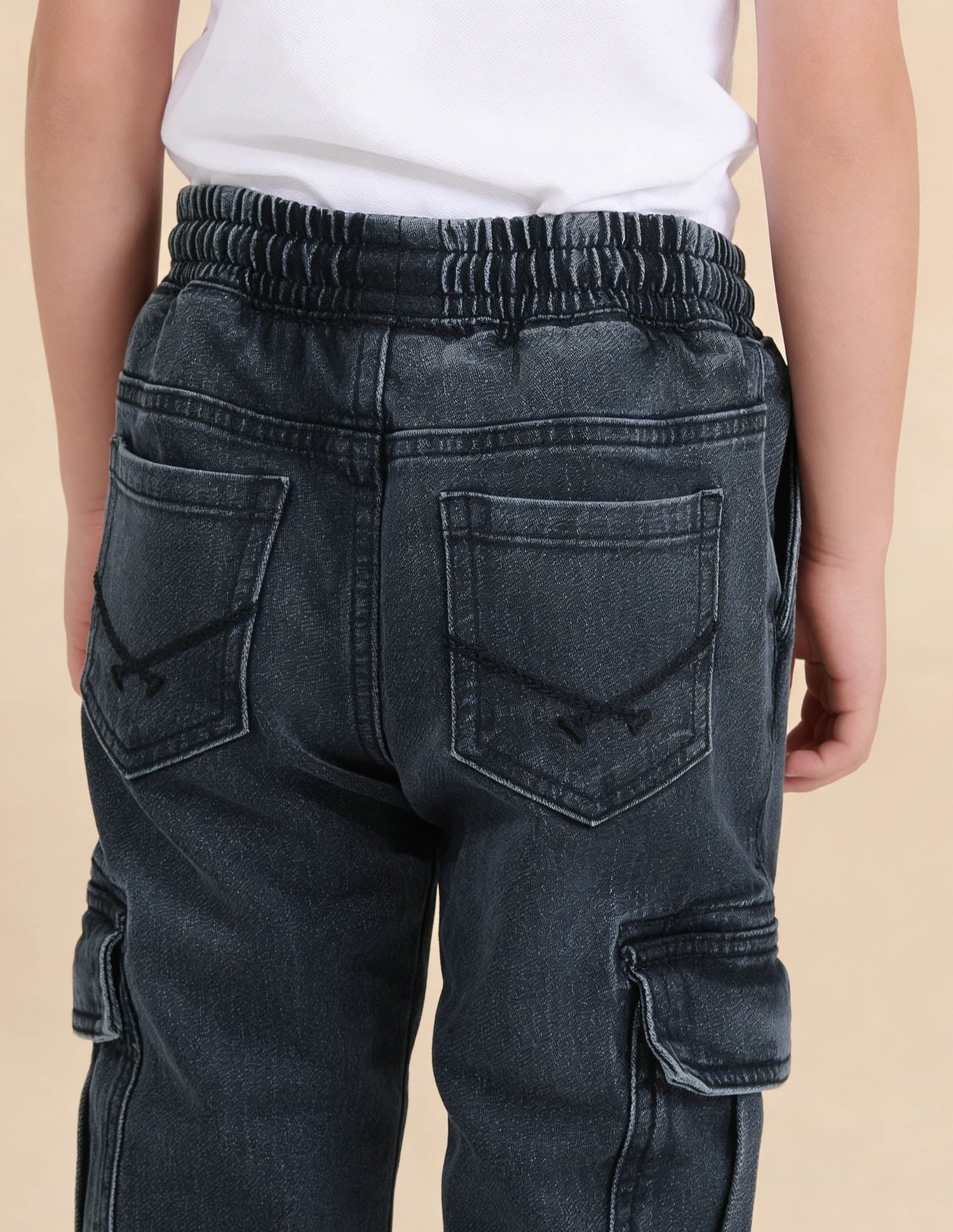 Mid Rise Regular Fit Cargo Jeans - Image 5
