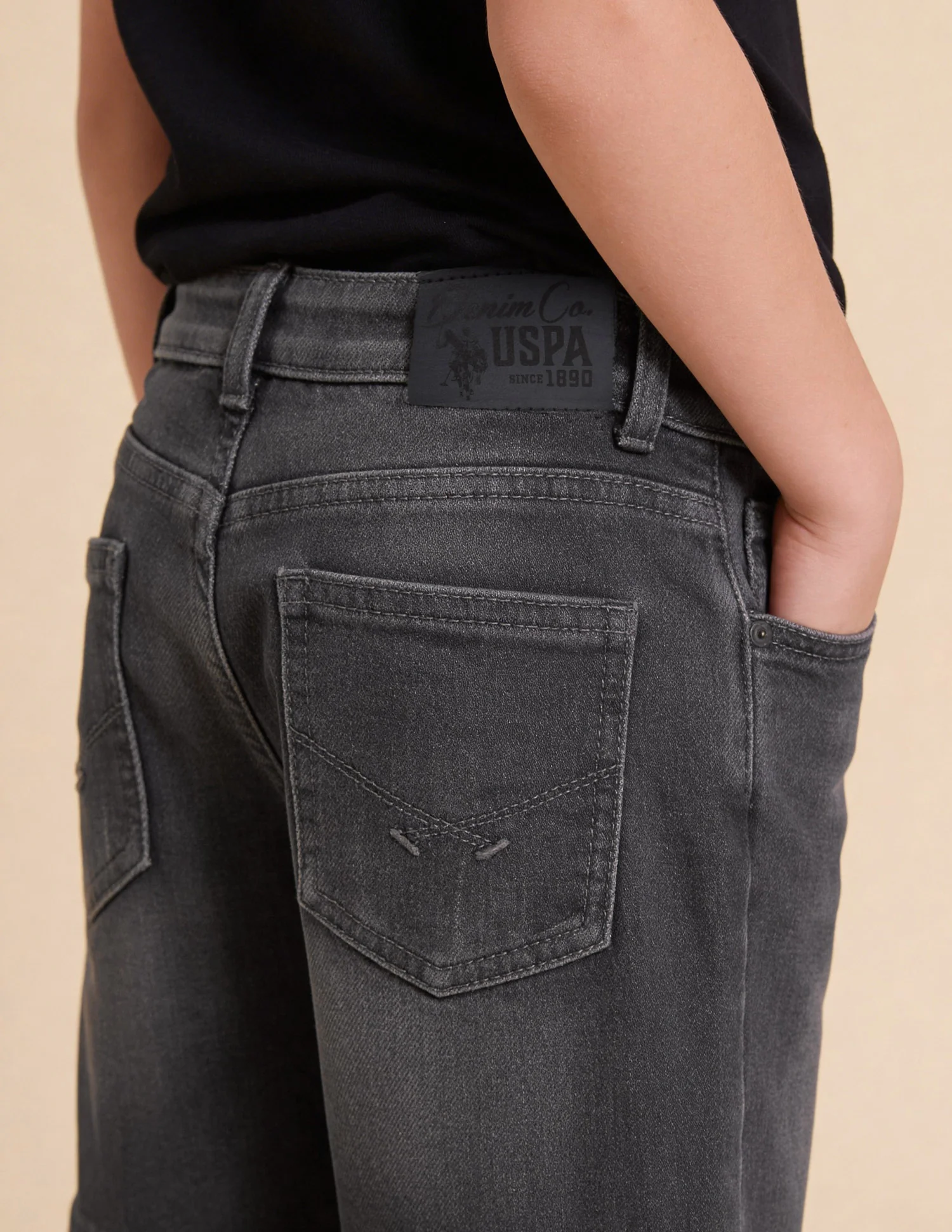 Mid Rise Regular Fit Denim Shorts - Image 5