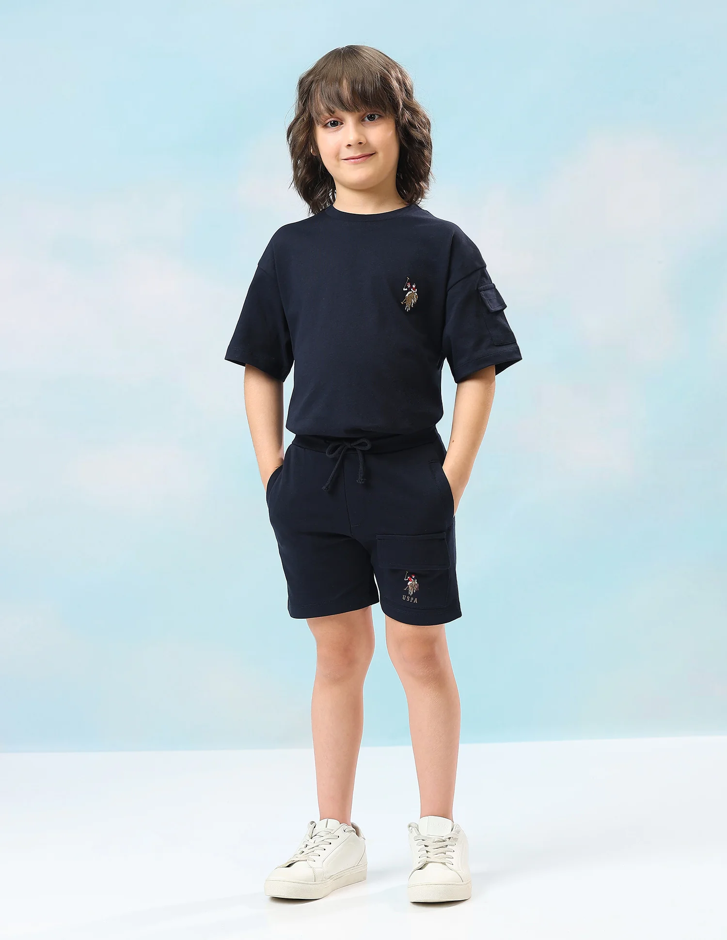 Mid rise Regular Fit Shorts - Image 3